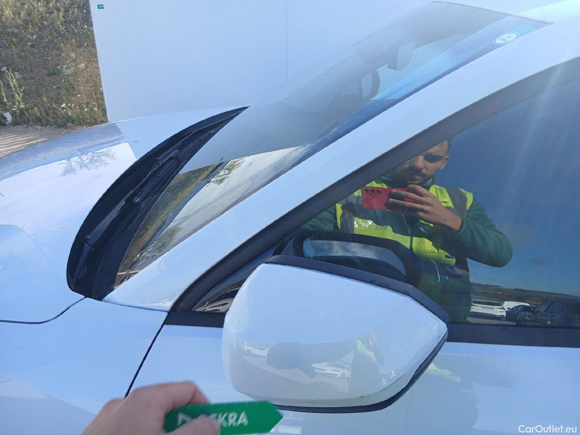  Audi  Q2 AUDI  / 2016 / 5P / todoterreno Design 30 TFSI 85kW (116CV) #8