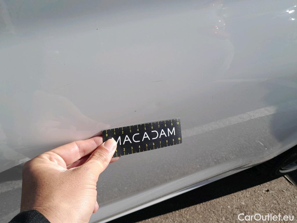  Hyundai  i30 HYUNDAI  / 2020 / 5P / berlina con portón 1.5 DPI Klass SLX #10