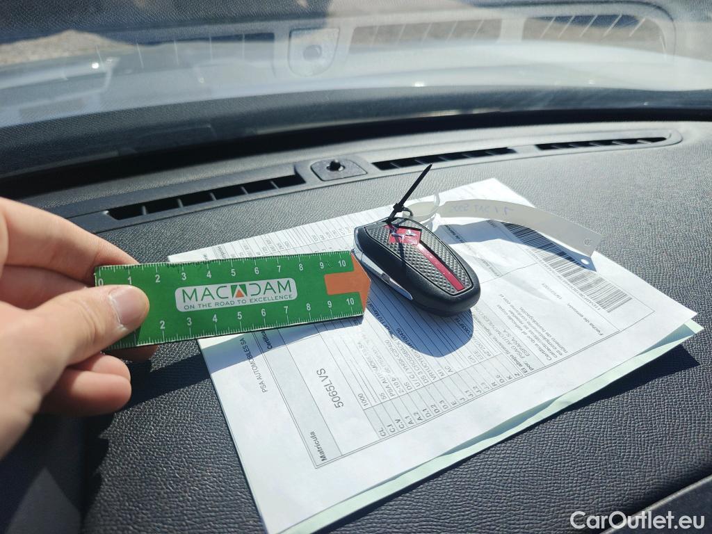  Citroen  DS3 DS DS 3 Crossback / 2018 / 5P / todoterreno BlueHDi 81 kW Manual PERFORMANCE LINE #1