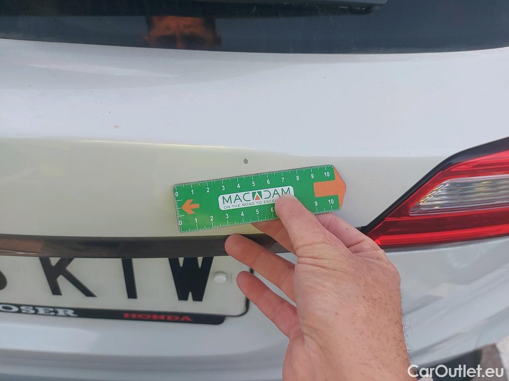  Honda  HR-V HONDA  / 2015 / 5P / todoterreno 1.5 i-VTEC Elegance Navi #2