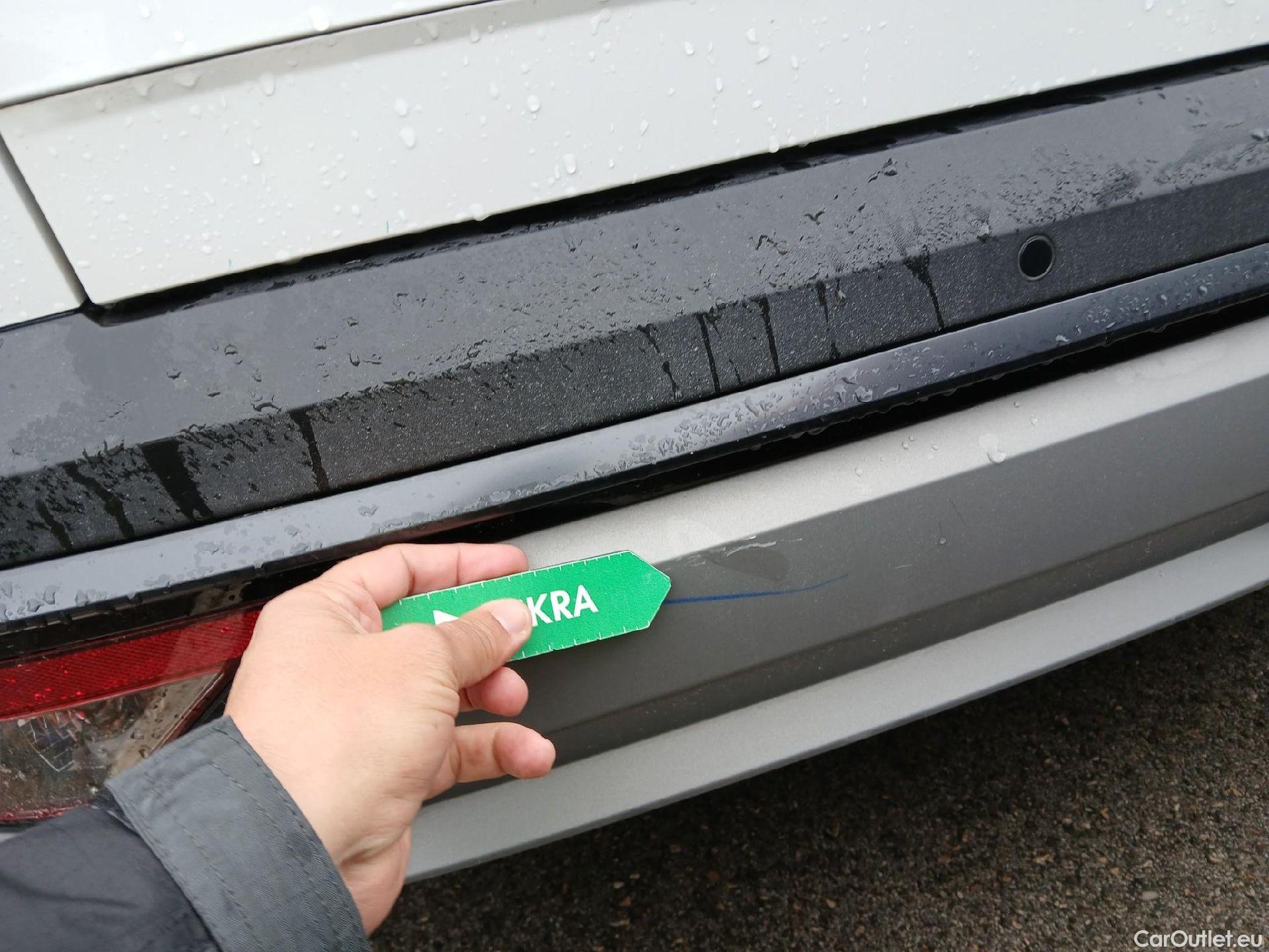  Land Rover  Discovery HYUNDAI Tucson / 2024 / 5P / todoterreno 1.6D 100kW (136CV) 48V DCT Tecno Sky #1