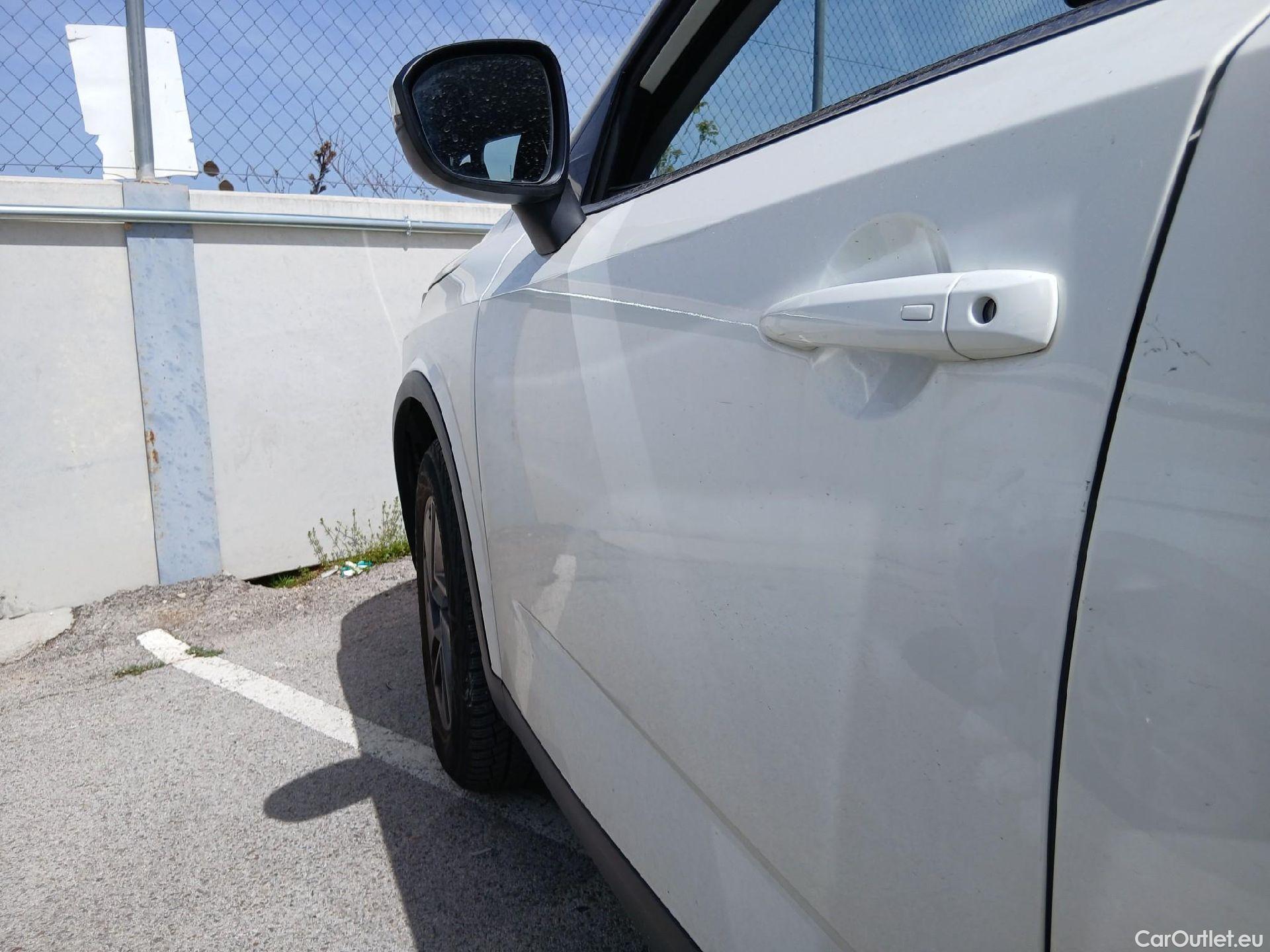  Nissan  Qashqai NISSAN  / 2021 / 5P / todoterreno DIG-T 103kW (140CV) mHEV 4x2 Acenta #9