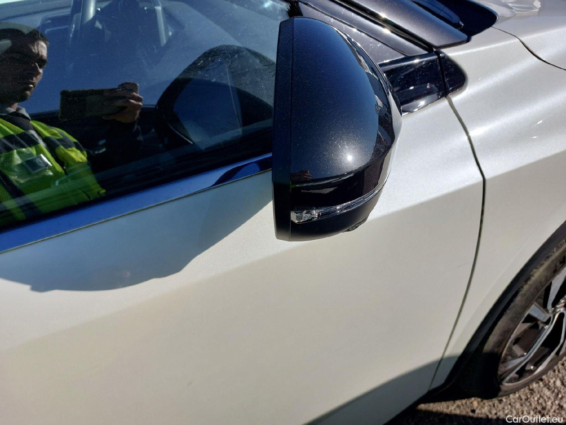  Nissan  Qashqai NISSAN  / 2021 / 5P / todoterreno DIG-T 116kW (158CV) mHEV Xtronic Tekna+ #16