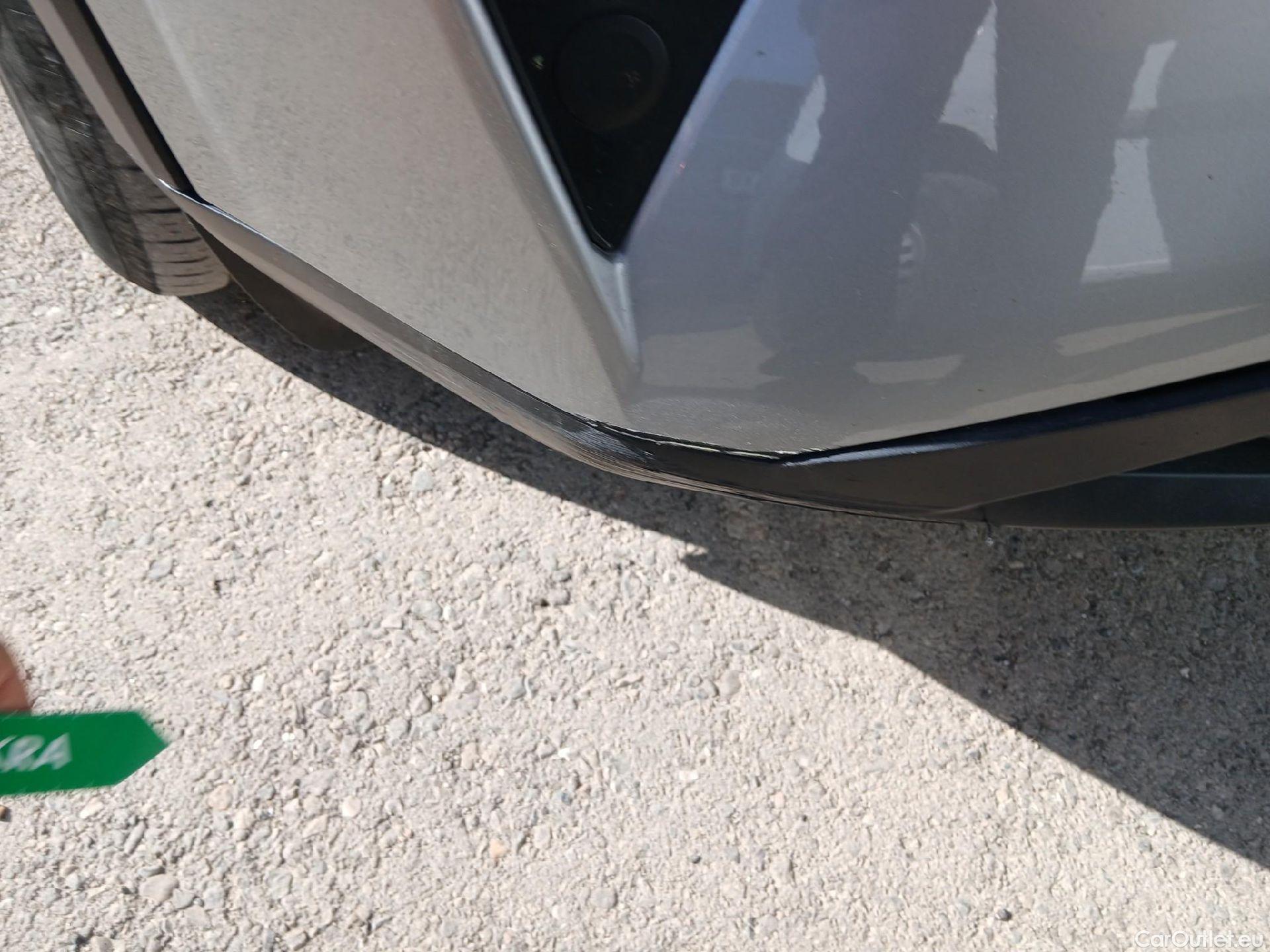  Nissan  Qashqai NISSAN  / 2021 / 5P / todoterreno DIG-T 116kW (158CV) mHEV Xtronic Acenta (AC8) #3