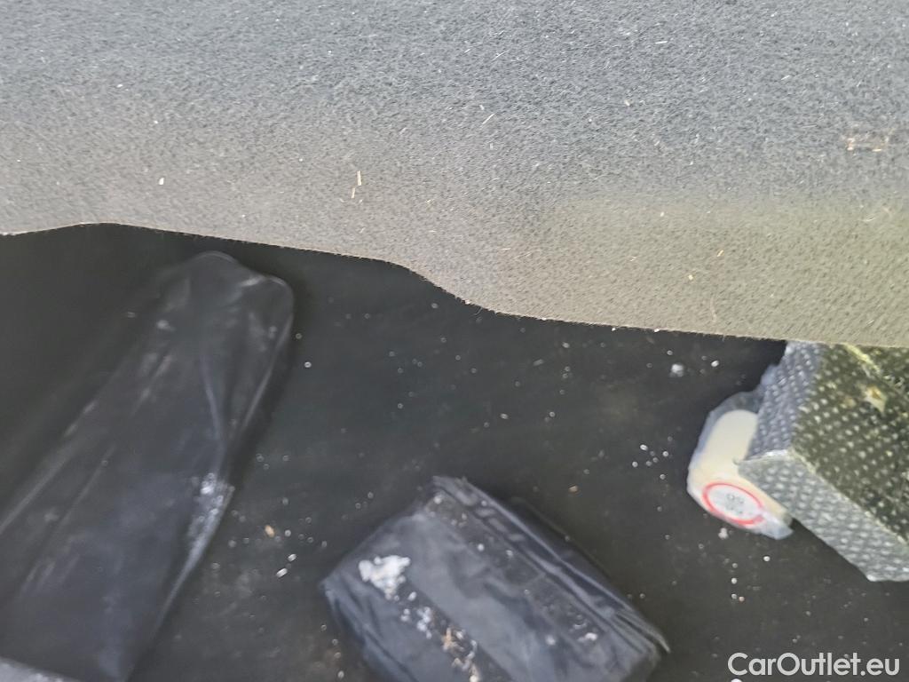  Opel  Corsa OPEL  / 2019 / 5P / berlina con portón 1.2 XEL 55kW (75CV) Edition #19