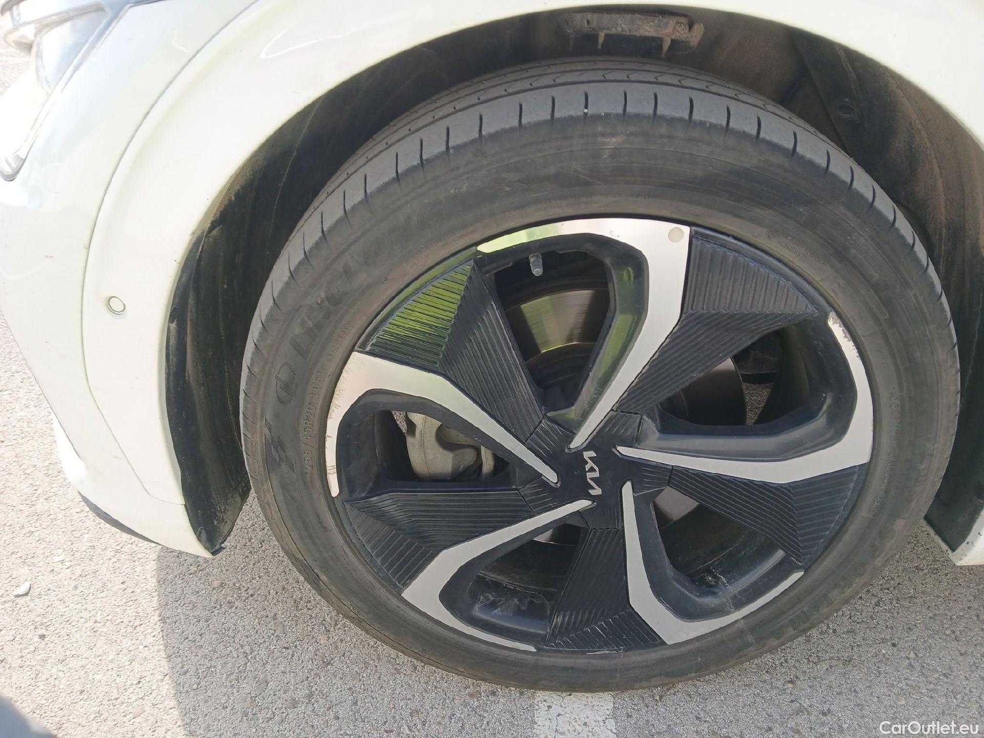  KIA  Ev6 KIA  GT-Line 74 kWh 230 CV RWD Long Range #32