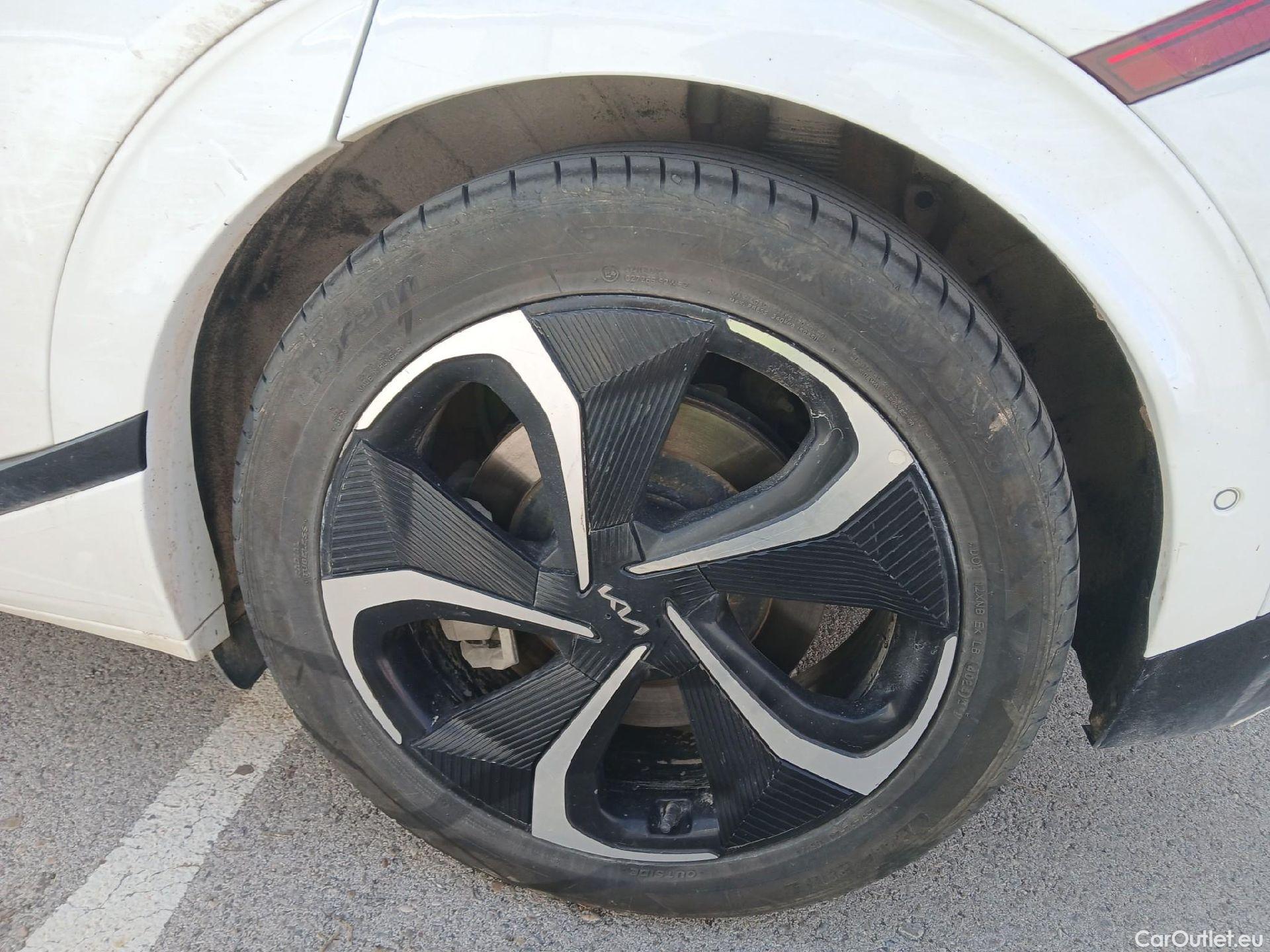  KIA  Ev6 KIA  GT-Line 74 kWh 230 CV RWD Long Range #39