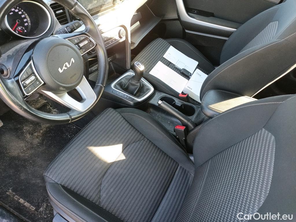  KIA  XCeed KIA  / 2019 / 5P / todoterreno 1.0 T-GDi Drive 88kW (120CV) #21