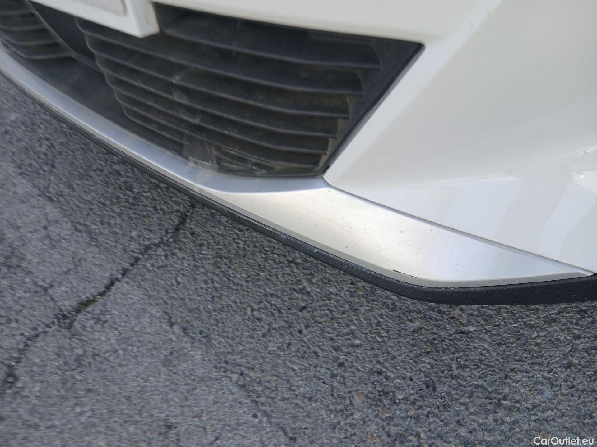  Peugeot  2008 PEUGEOT  / 2019 / 5P / todoterreno Allure BlueHDI 81kW (110CV) #6