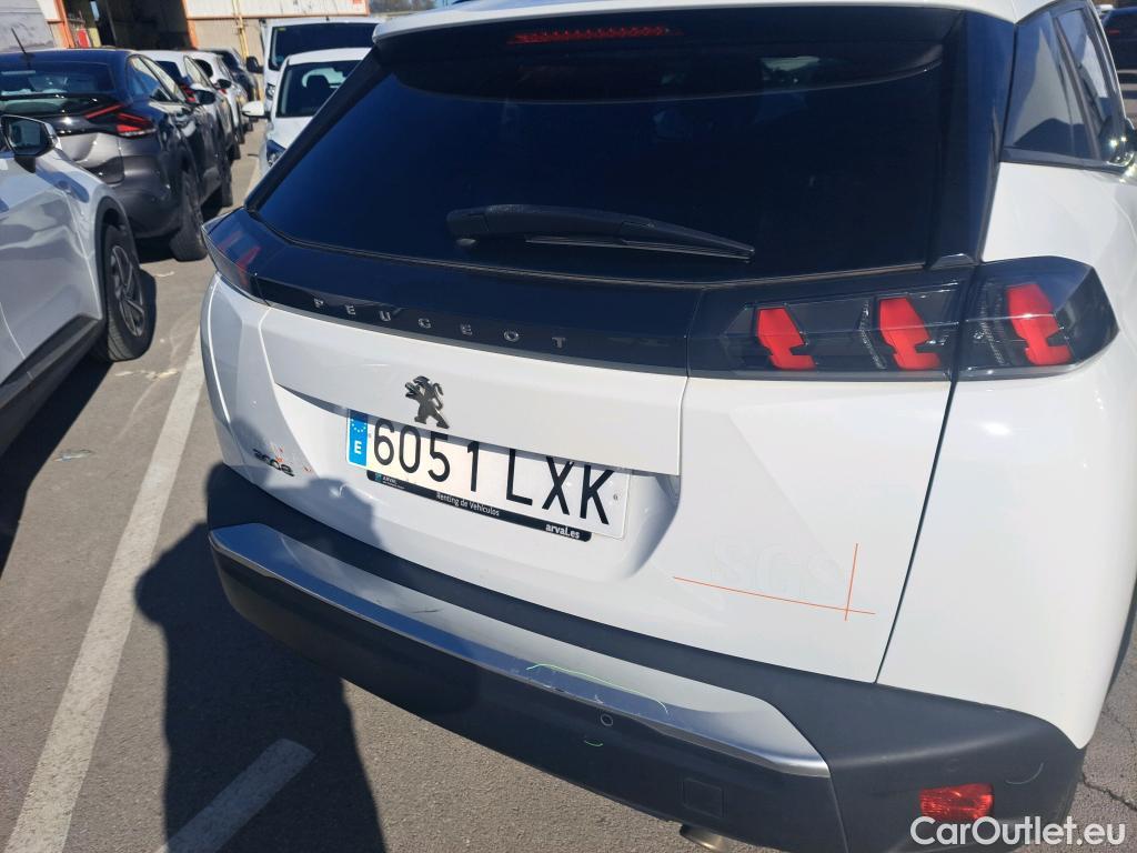  Peugeot  2008 PEUGEOT  / 2019 / 5P / todoterreno Allure BlueHDI 81kW (110CV) #7