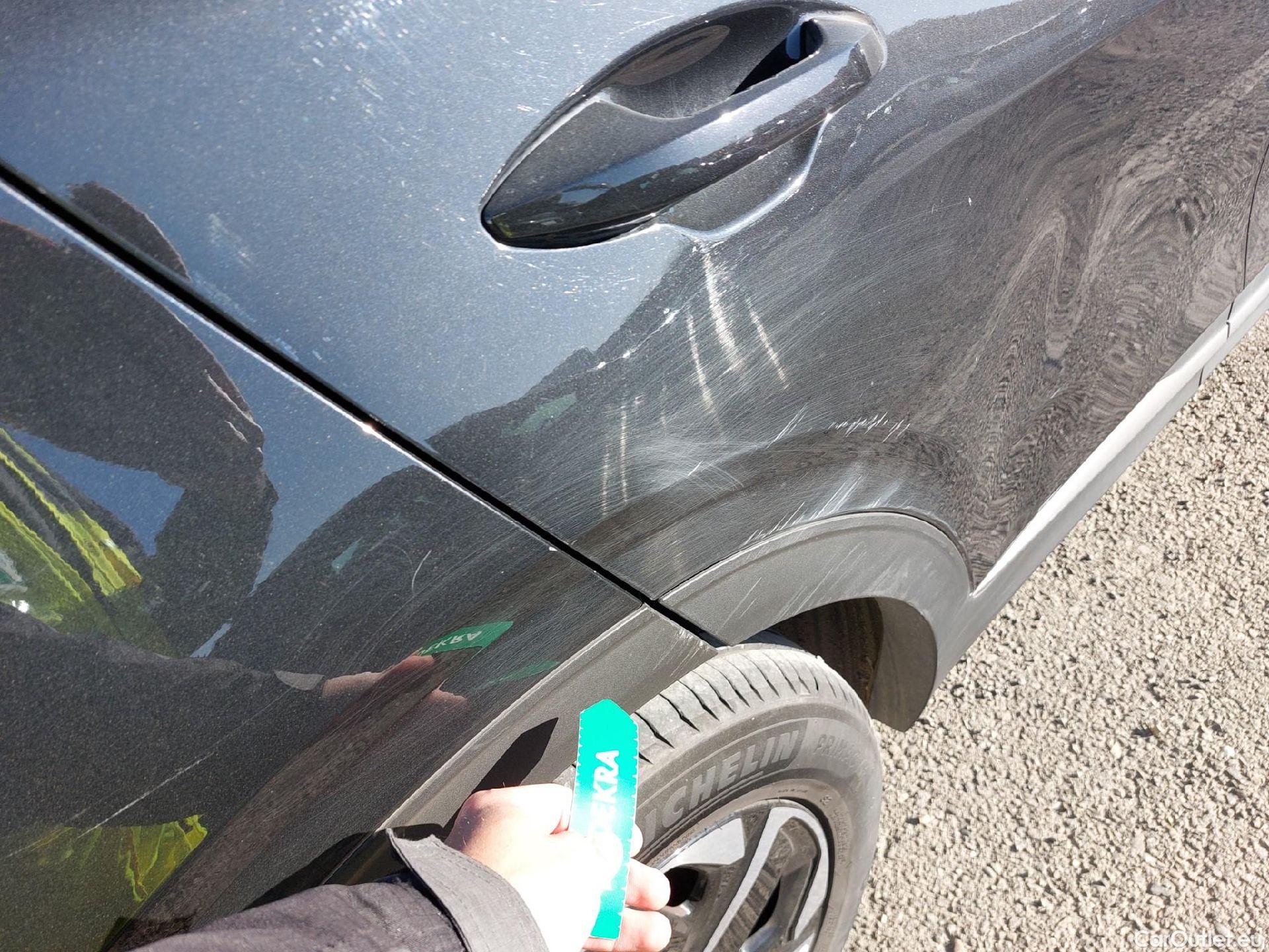  KIA  Sportage KIA  / 2022 / 5P / todoterreno 1.6 T-GDi 110kW (150CV) Drive 4x2 #20