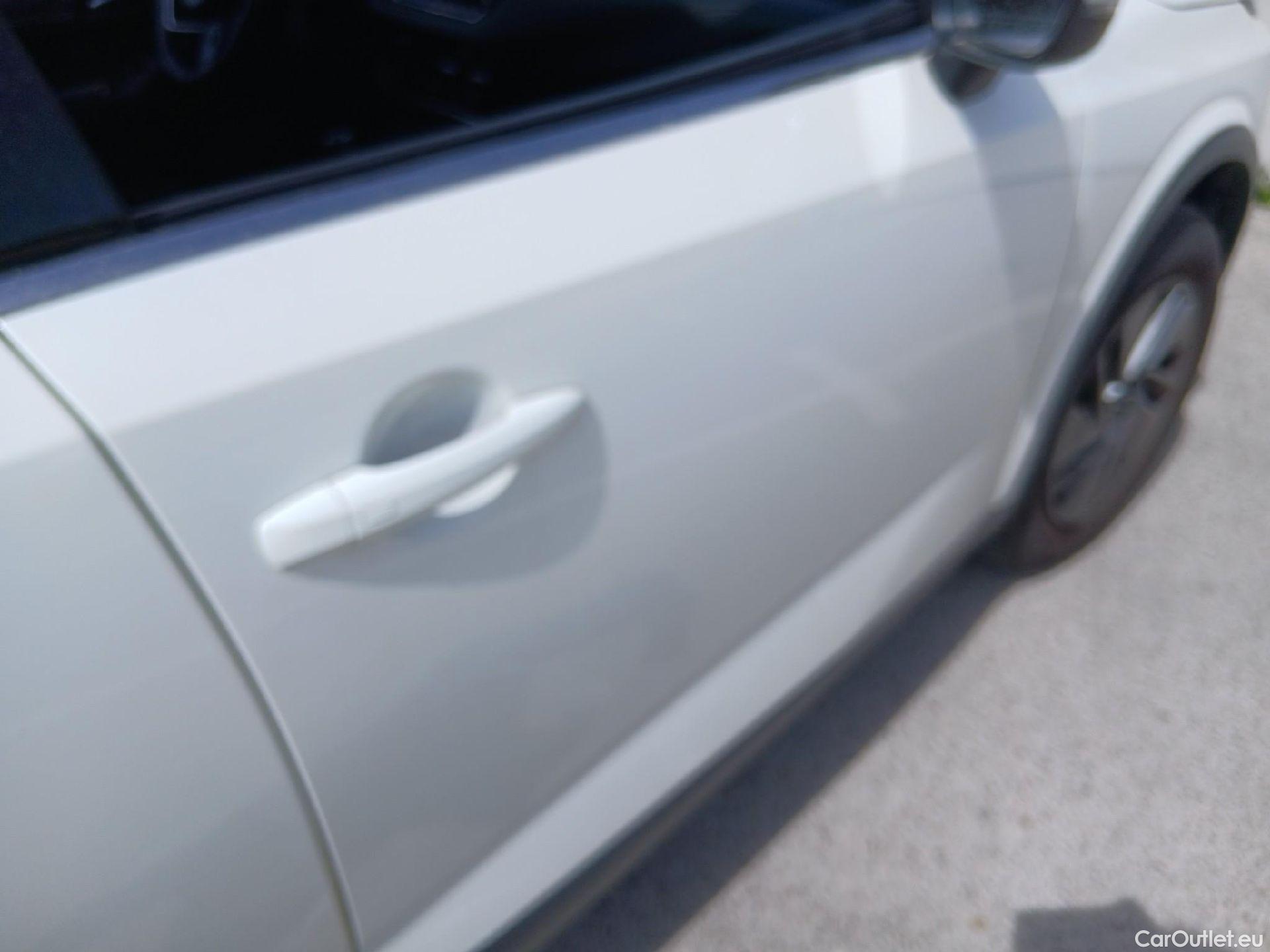  Nissan  Qashqai NISSAN  / 2021 / 5P / todoterreno DIG-T 103kW (140CV) mHEV 4x2 Acenta #26