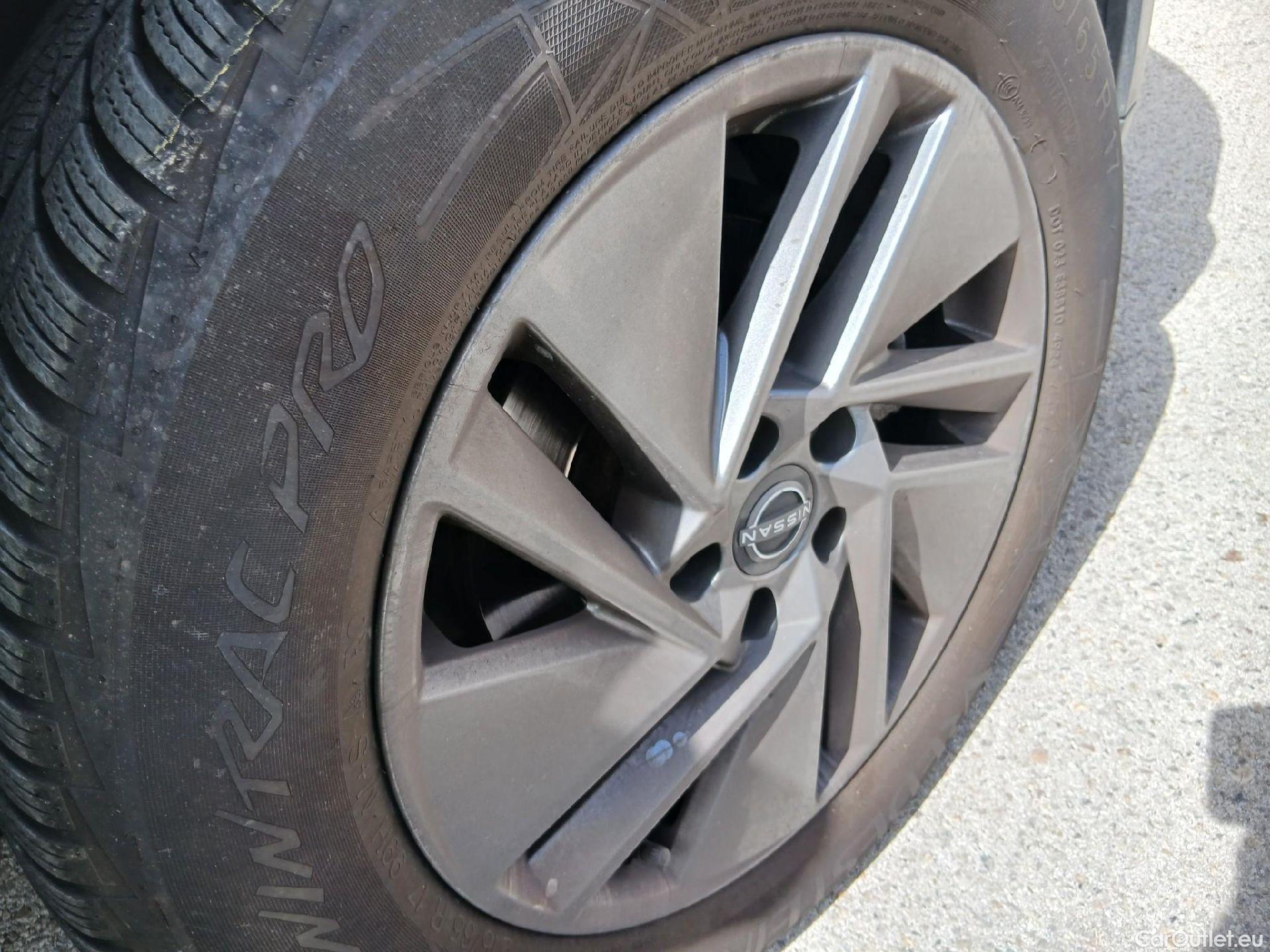  Nissan  Qashqai NISSAN  / 2021 / 5P / todoterreno DIG-T 103kW (140CV) mHEV 4x2 Acenta #29