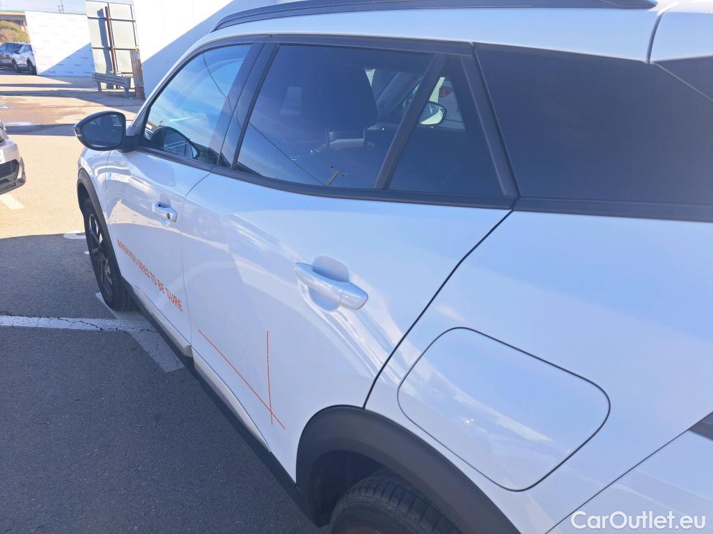  Peugeot  2008 PEUGEOT  / 2019 / 5P / todoterreno Allure BlueHDI 81kW (110CV) #8