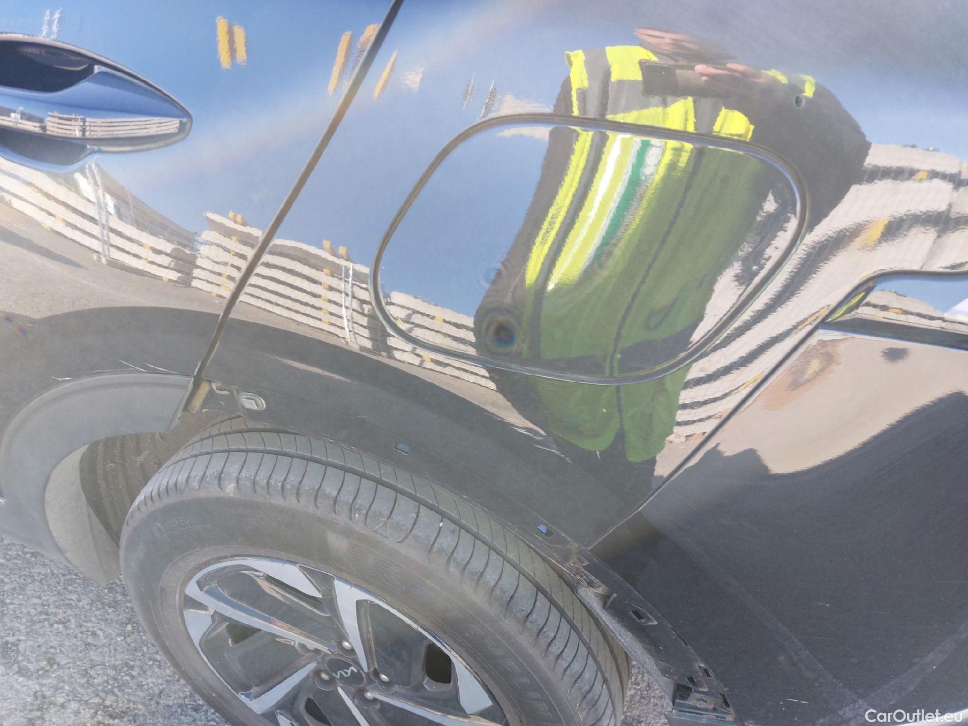  KIA  Sportage KIA  / 2022 / 5P / todoterreno 1.6 T-GDi 110kW (150CV) Drive 4x2 #10