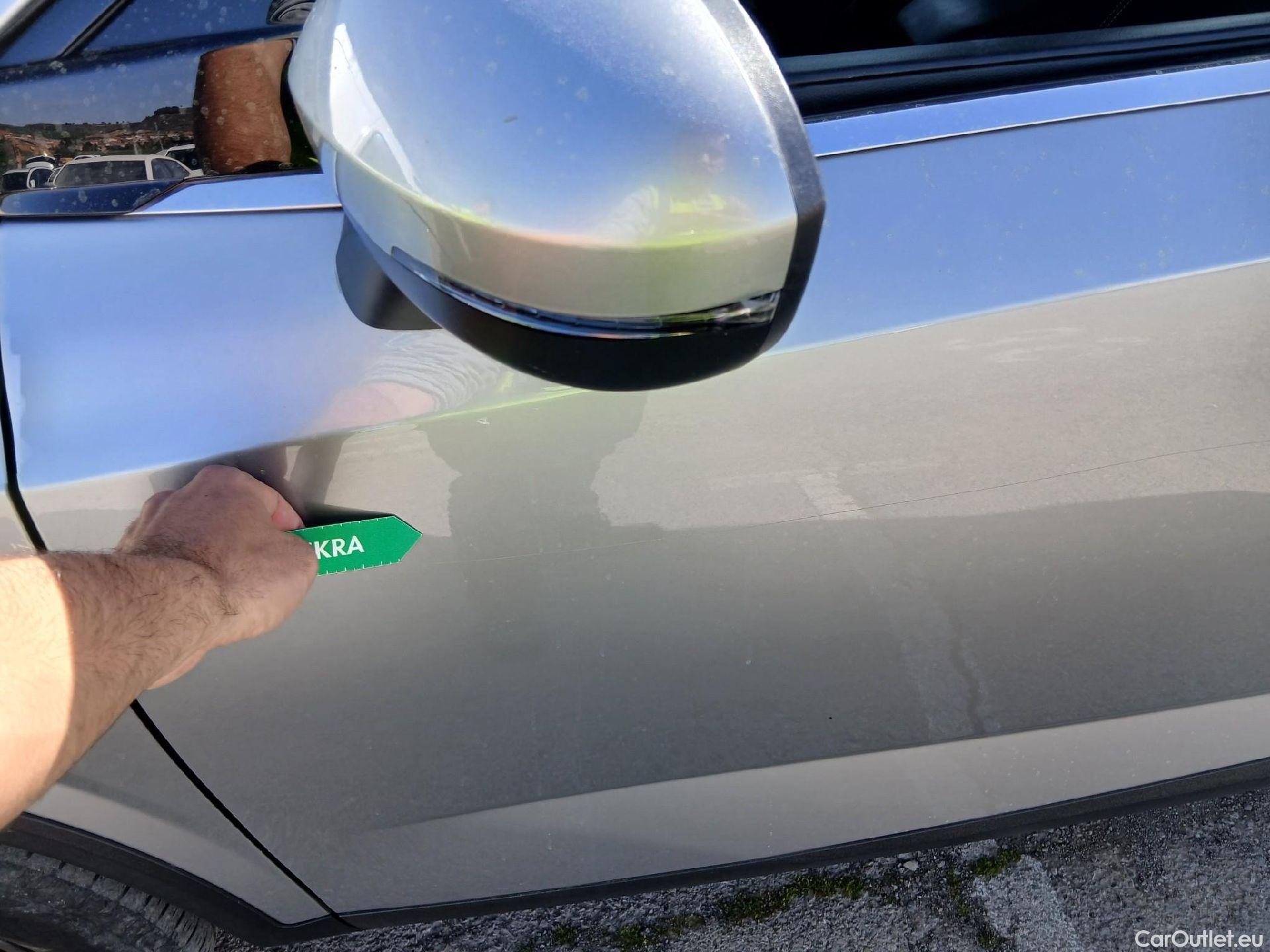  Nissan  Qashqai NISSAN  / 2021 / 5P / todoterreno DIG-T 116kW (158CV) mHEV Xtronic Acenta (AC8) #9