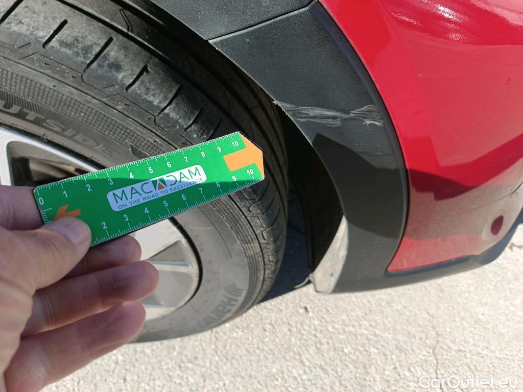  KIA  XCeed KIA  / 2019 / 5P / todoterreno 1.0 T-GDi Drive 88kW (120CV) #19