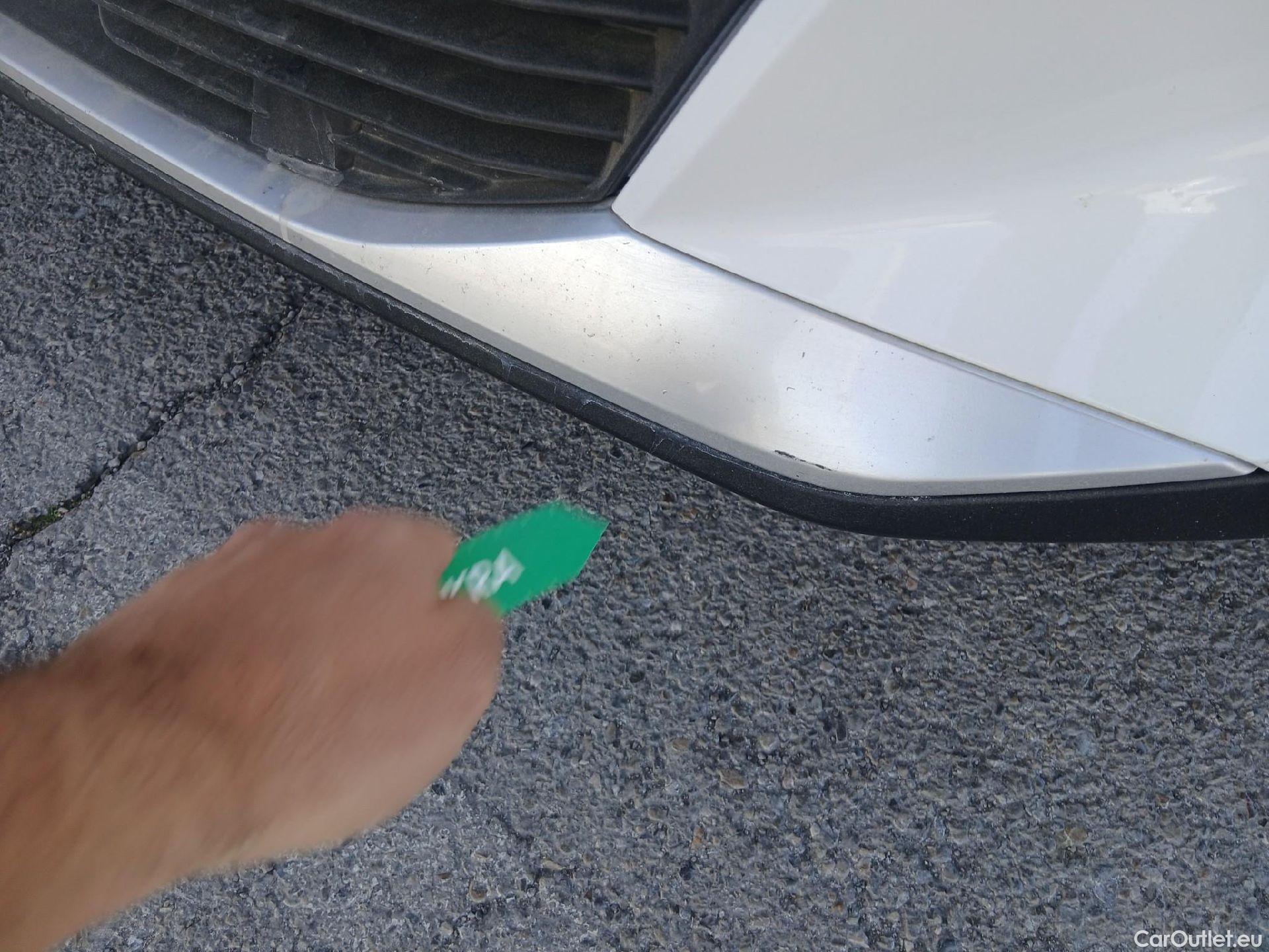  Peugeot  2008 PEUGEOT  / 2019 / 5P / todoterreno Allure BlueHDI 81kW (110CV) #5