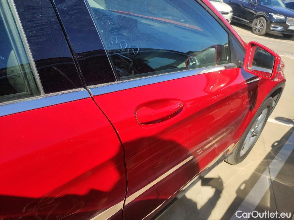  Mercedes  GLA MERCEDES-BENZ Clase  / 2017 / 5P / todoterreno  180 #3