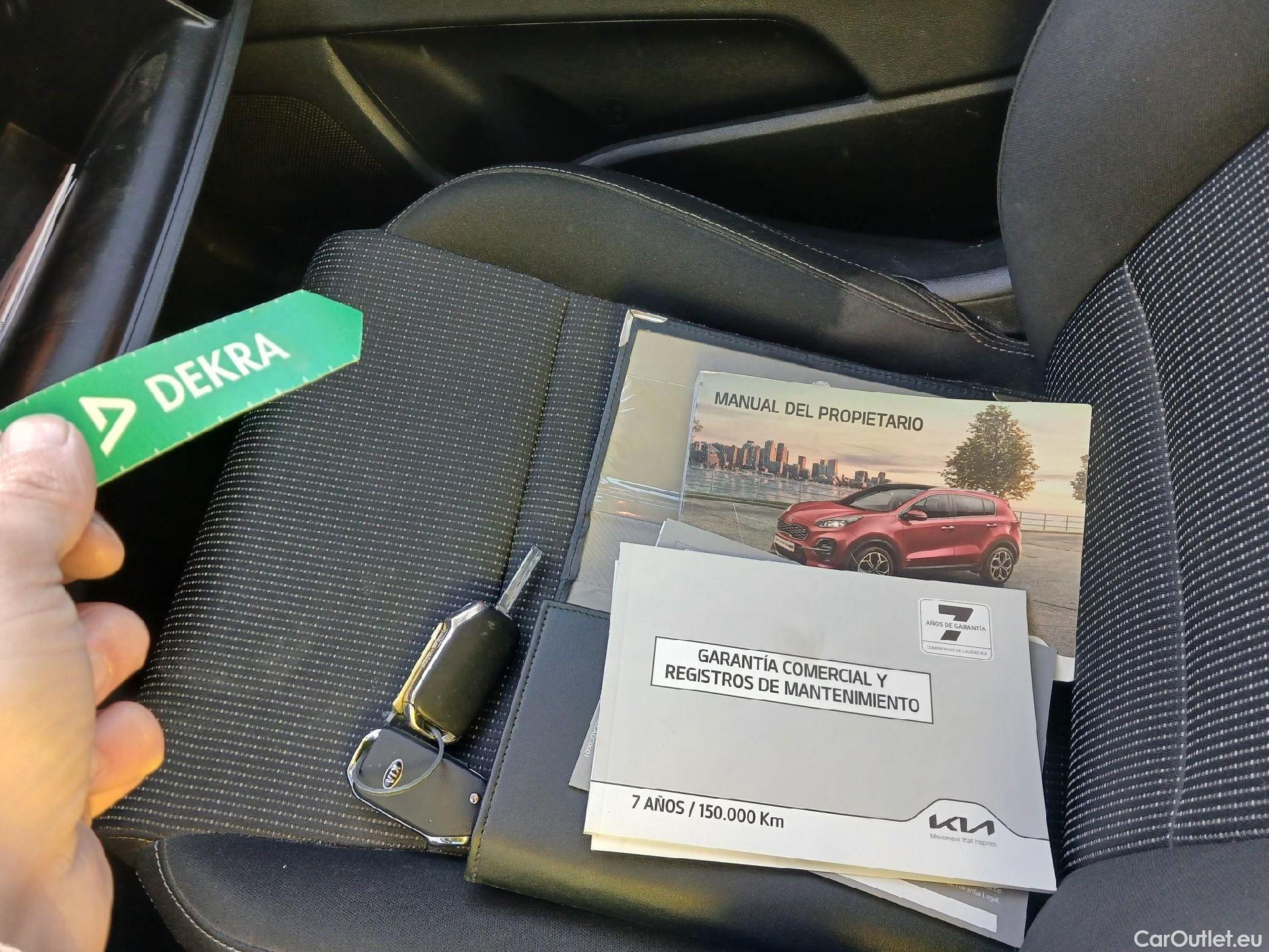  KIA  Sportage KIA  / 2018 / 5P / todoterreno 1.6 MHEV Drive Plus 100kW (136CV) 4x2 #31