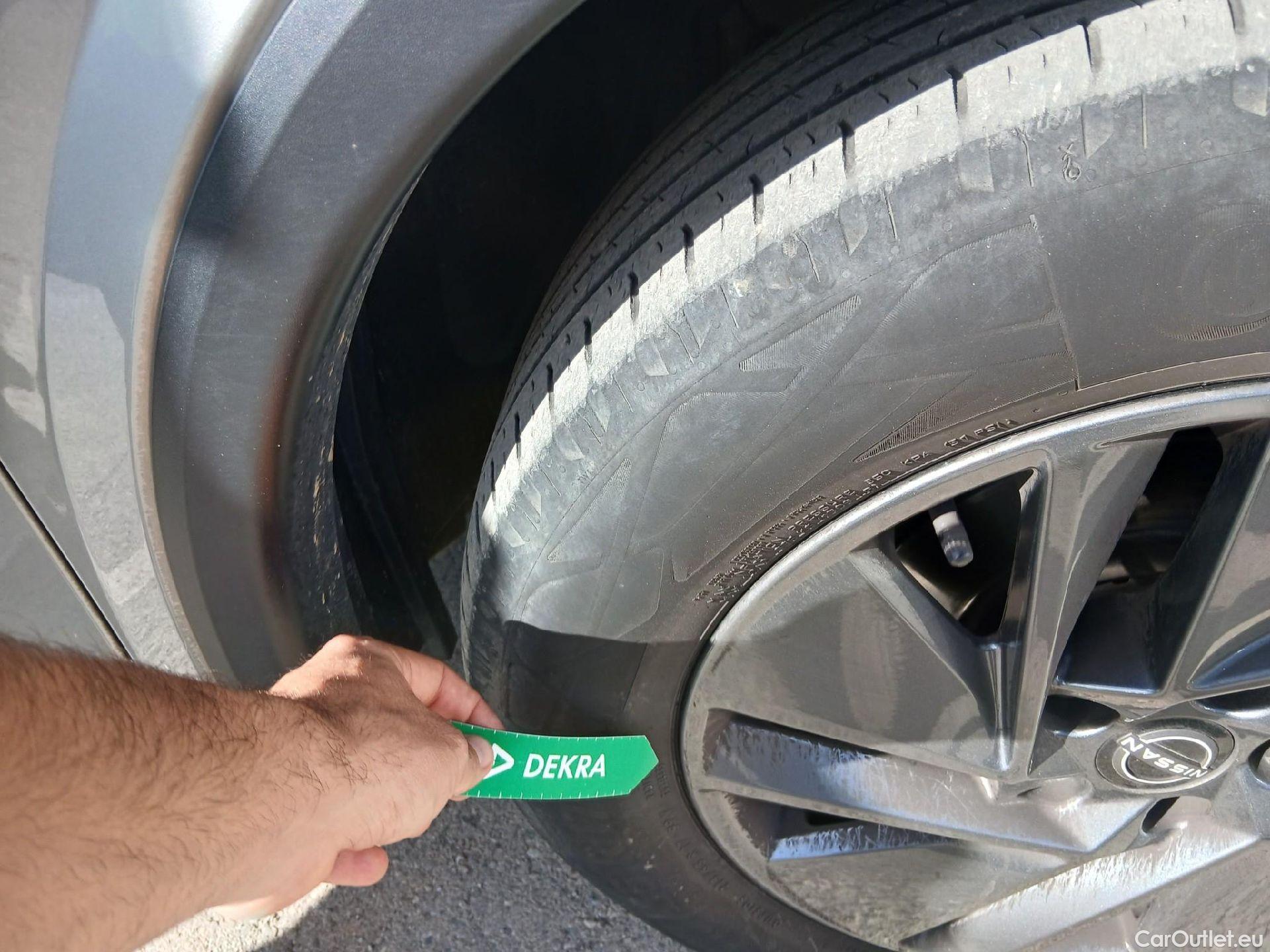  Nissan  Qashqai NISSAN  / 2021 / 5P / todoterreno DIG-T 116kW (158CV) mHEV Xtronic Acenta (AC8) #28