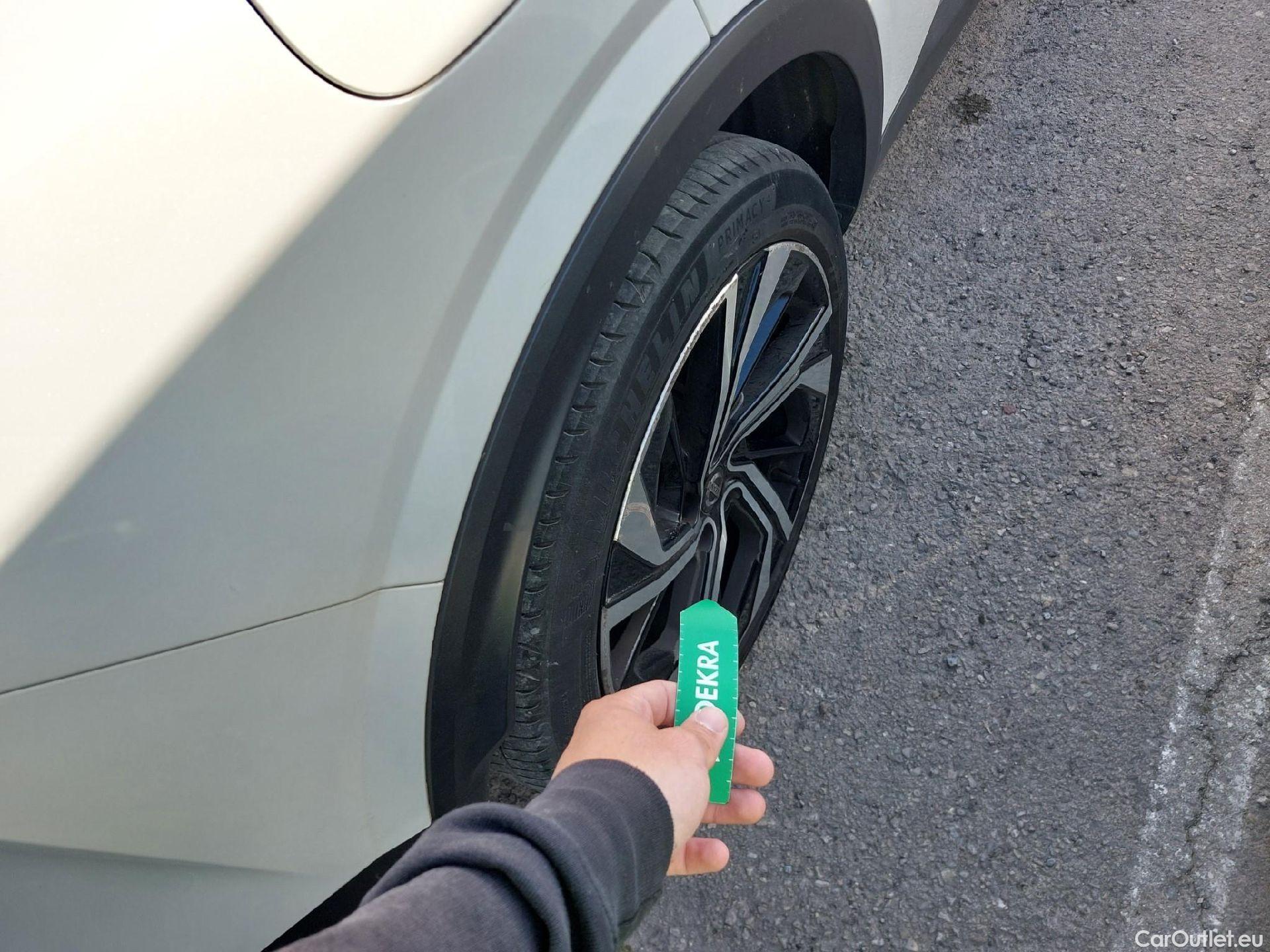  Nissan  Qashqai NISSAN  / 2021 / 5P / todoterreno DIG-T 116kW (158CV) mHEV Xtronic Tekna+ #11