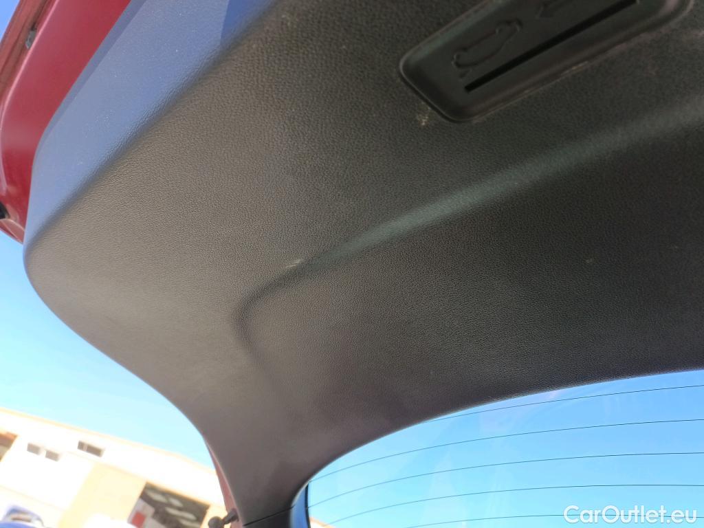  KIA  XCeed KIA  / 2019 / 5P / todoterreno 1.0 T-GDi Drive 88kW (120CV) #14