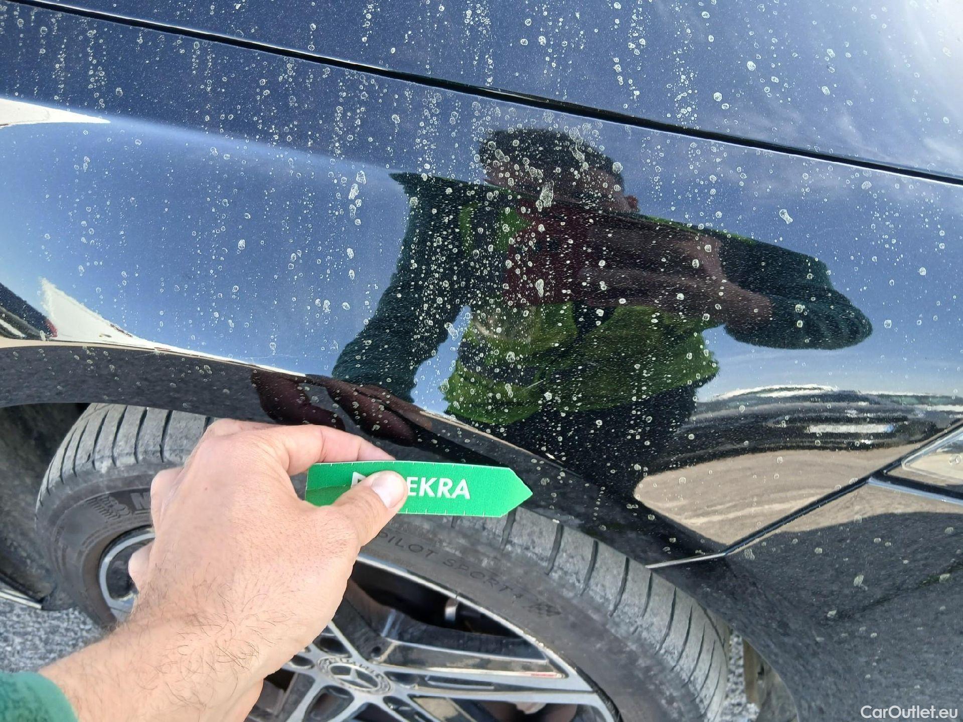  Mercedes  A-Klasse MERCEDES-BENZ Clase A / 2018 / 5P / berlina con portón A 250 e #7