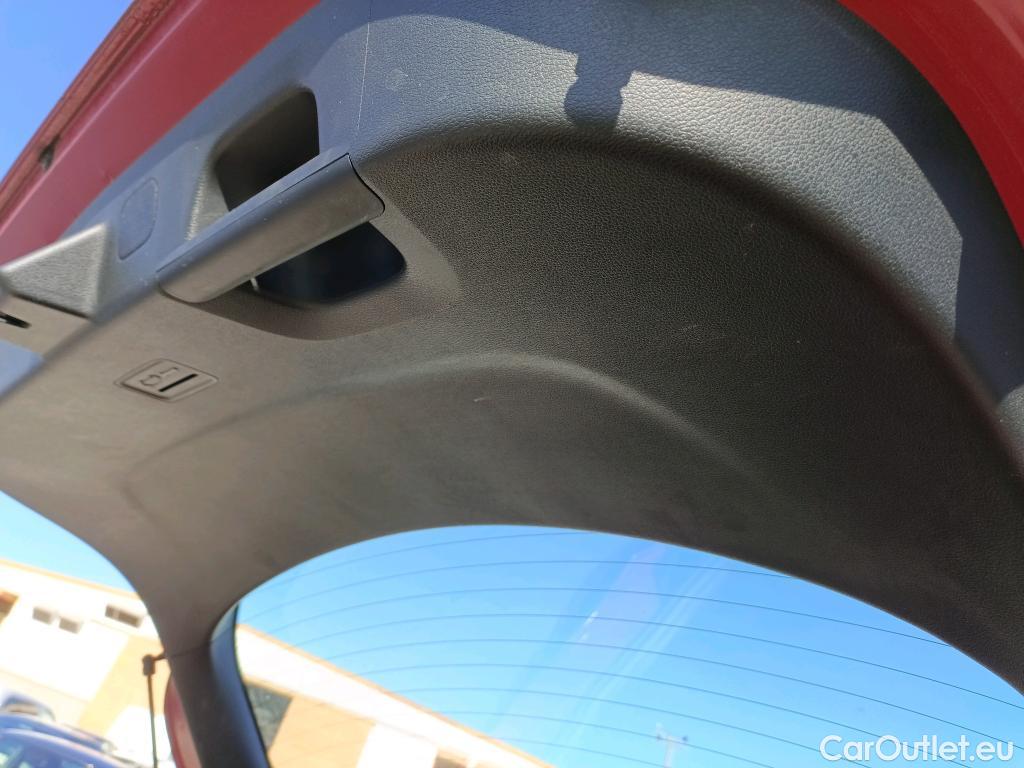  KIA  XCeed KIA  / 2019 / 5P / todoterreno 1.0 T-GDi Drive 88kW (120CV) #13