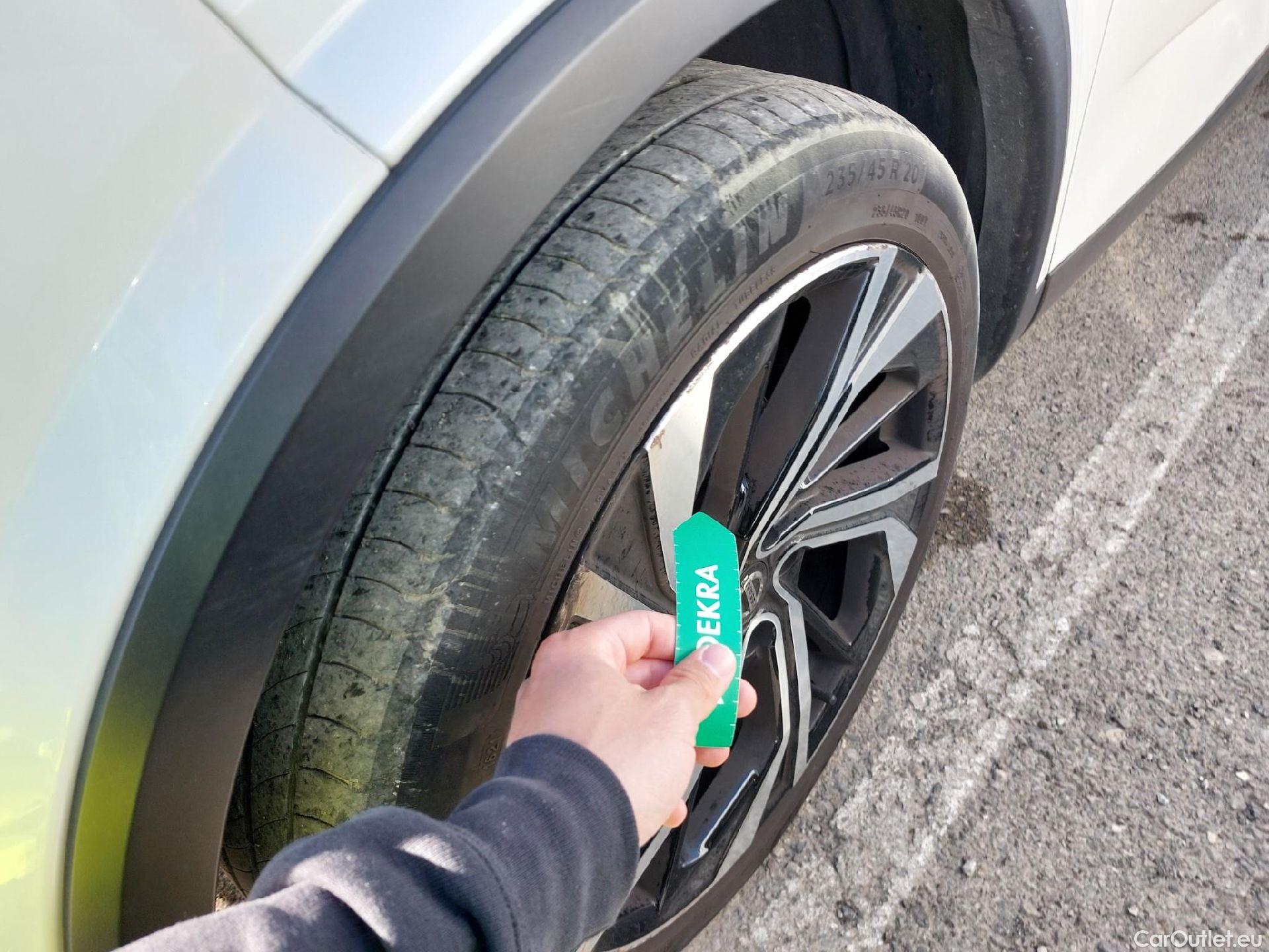  Nissan  Qashqai NISSAN  / 2021 / 5P / todoterreno DIG-T 116kW (158CV) mHEV Xtronic Tekna+ #3