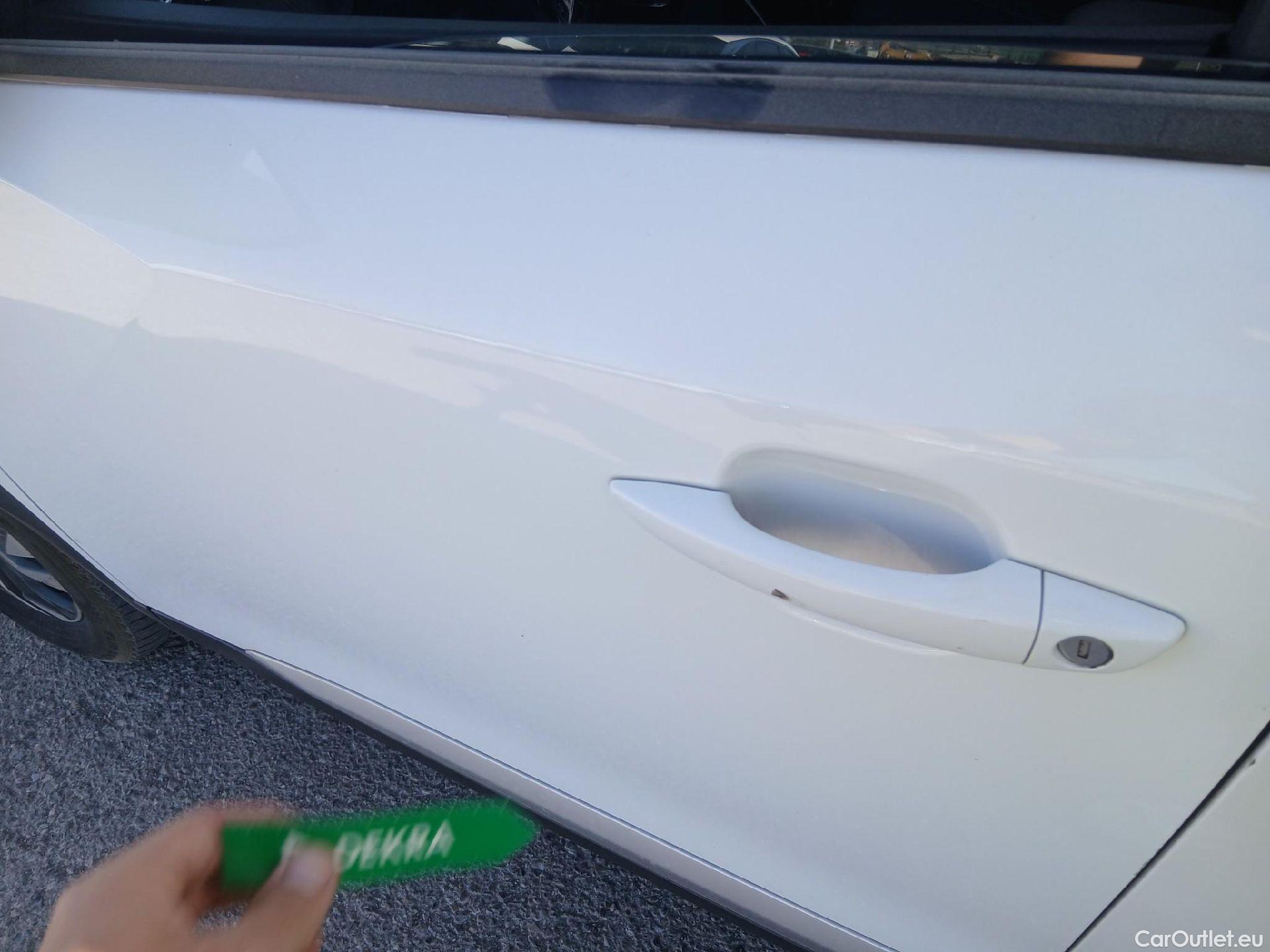  Peugeot  2008 PEUGEOT  / 2019 / 5P / todoterreno Allure BlueHDI 81kW (110CV) #11