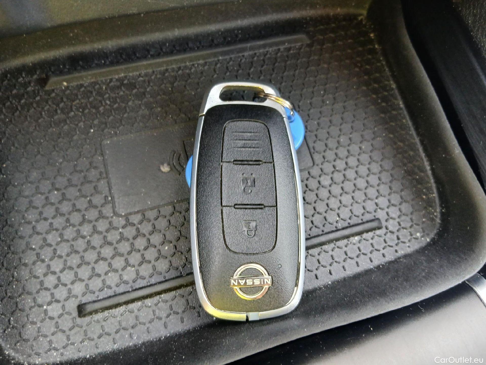  Nissan  Qashqai NISSAN  / 2021 / 5P / todoterreno DIG-T 103kW (140CV) mHEV 4x2 Acenta #1