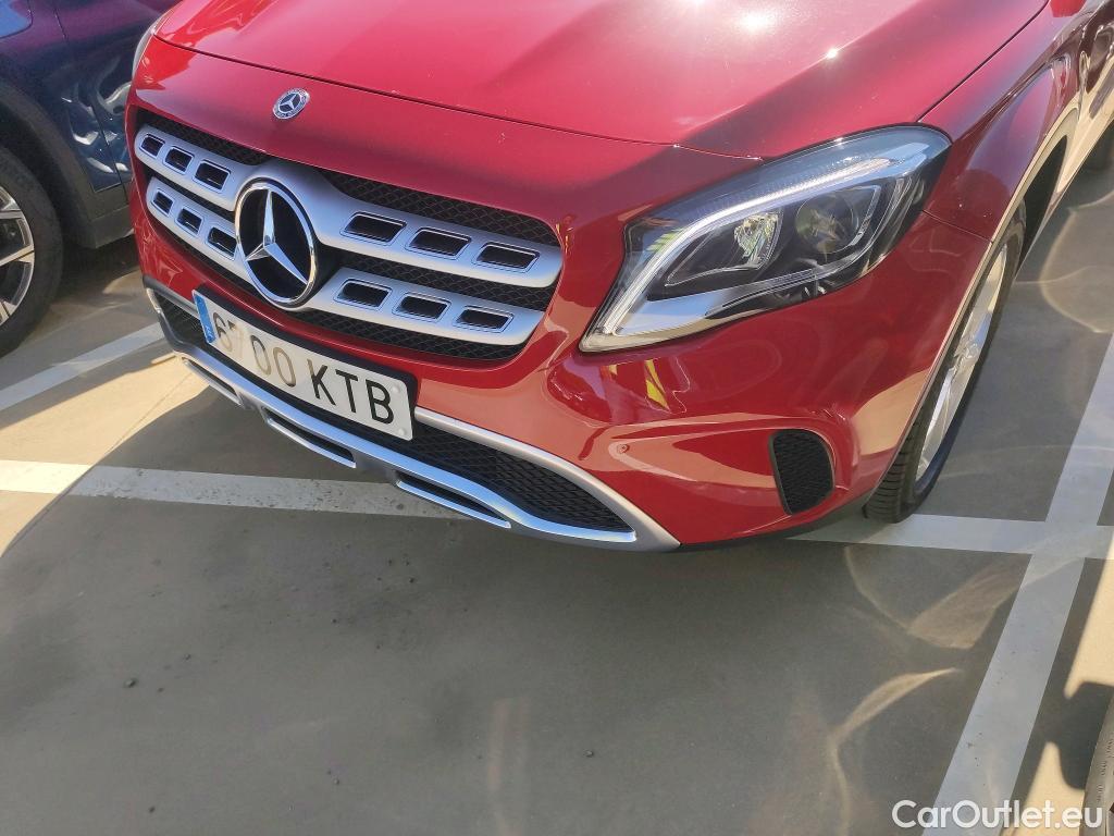  Mercedes  GLA MERCEDES-BENZ Clase  / 2017 / 5P / todoterreno  180 #9