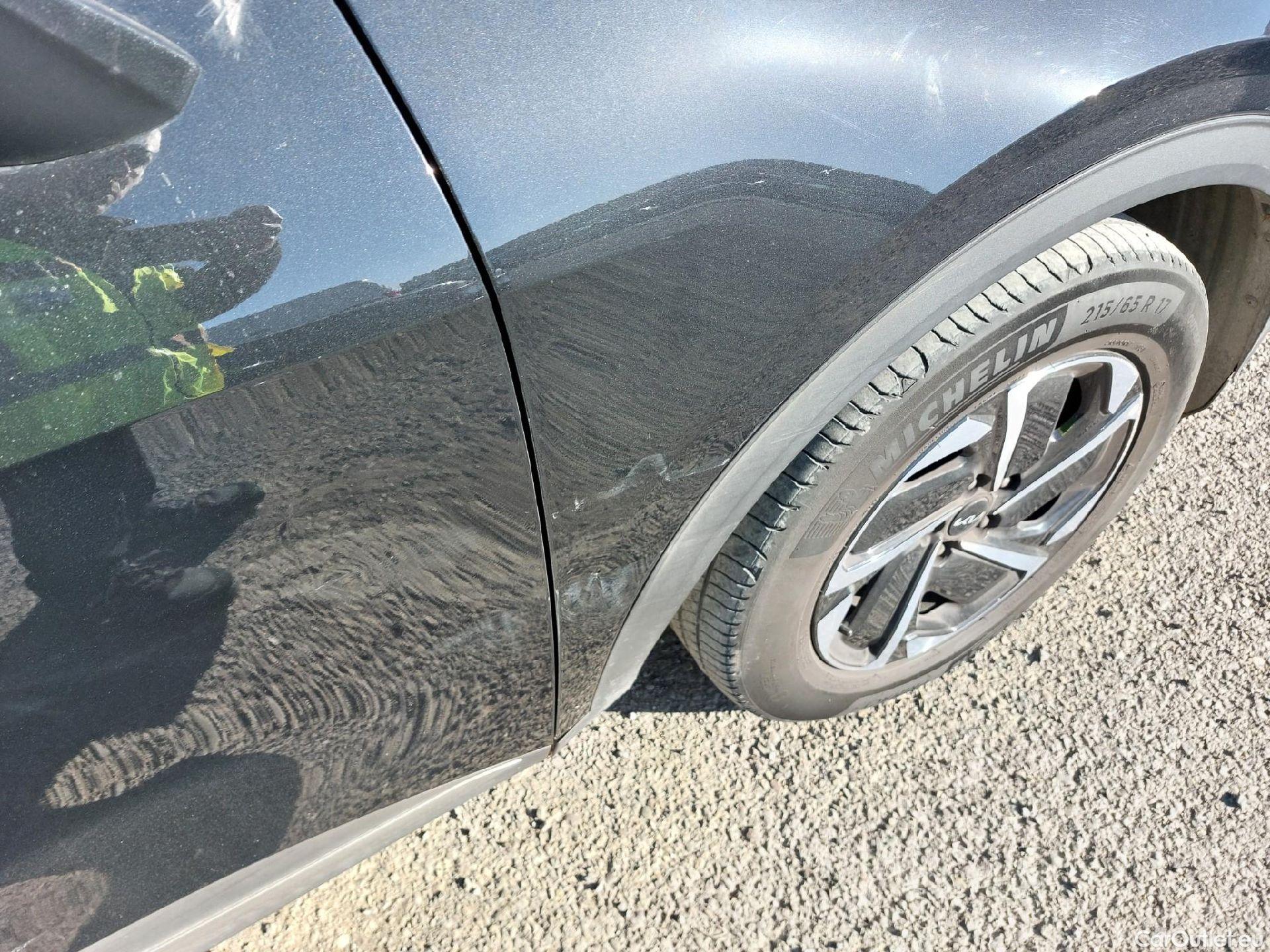  KIA  Sportage KIA  / 2022 / 5P / todoterreno 1.6 T-GDi 110kW (150CV) Drive 4x2 #28