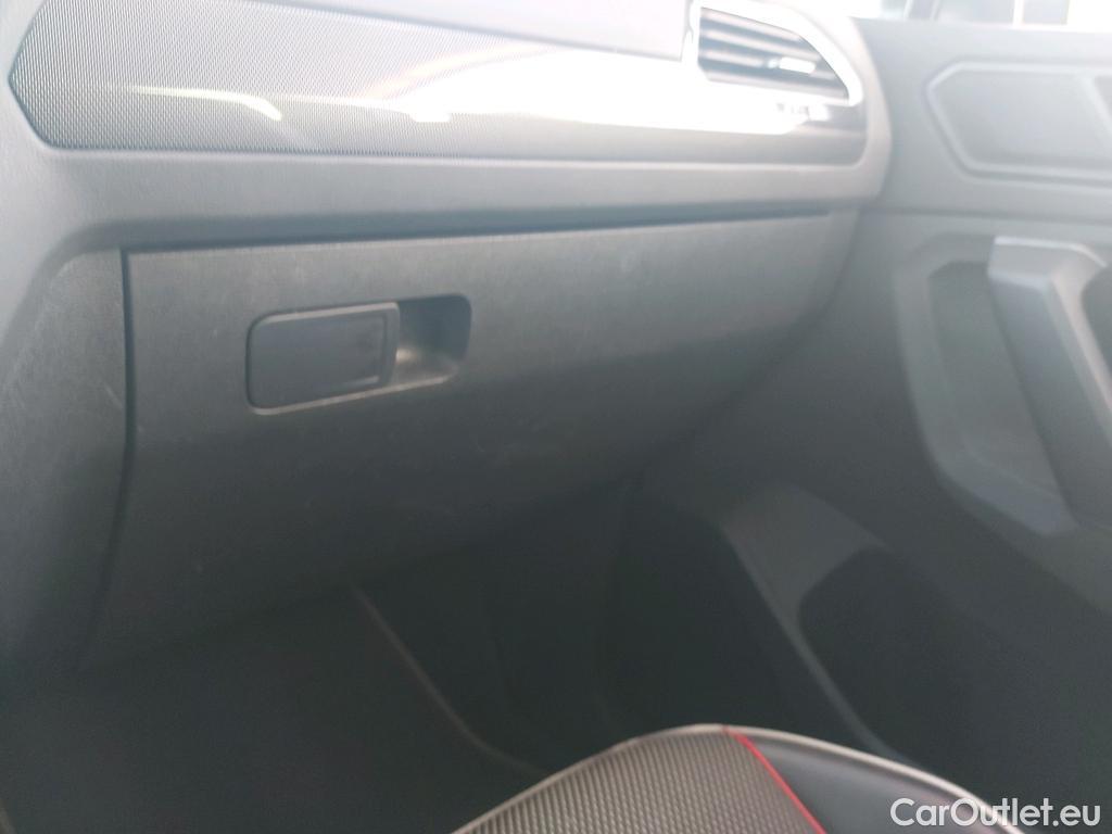  Volkswagen  Tiguan VOLKSWAGEN  / 2020 / 5P / todoterreno Urban Sport 2.0 TDI 110kW (150CV) #7