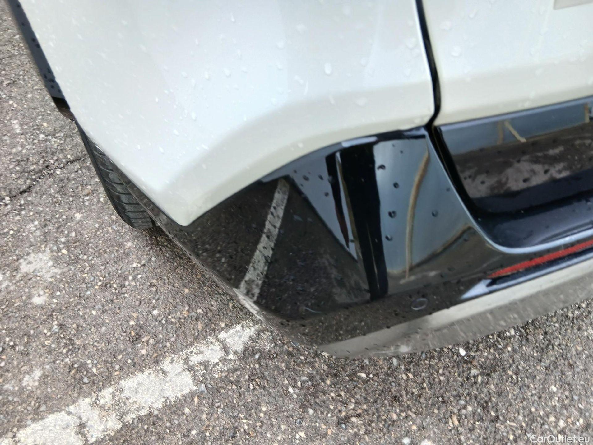  Toyota  RAV4 TOYOTA  / 2018 / 5P / todoterreno 2.5l hybrid 2WD Feel! #10