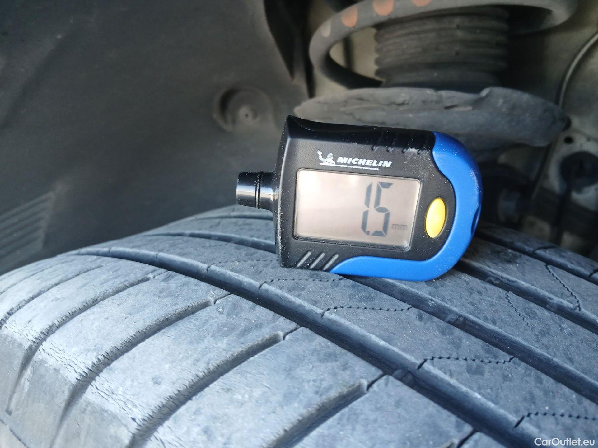  Seat  ATECA SEAT  / 2016 / 5P / todoterreno 1.5 TSI 110kW DSG S&S Style XL(SP) #11