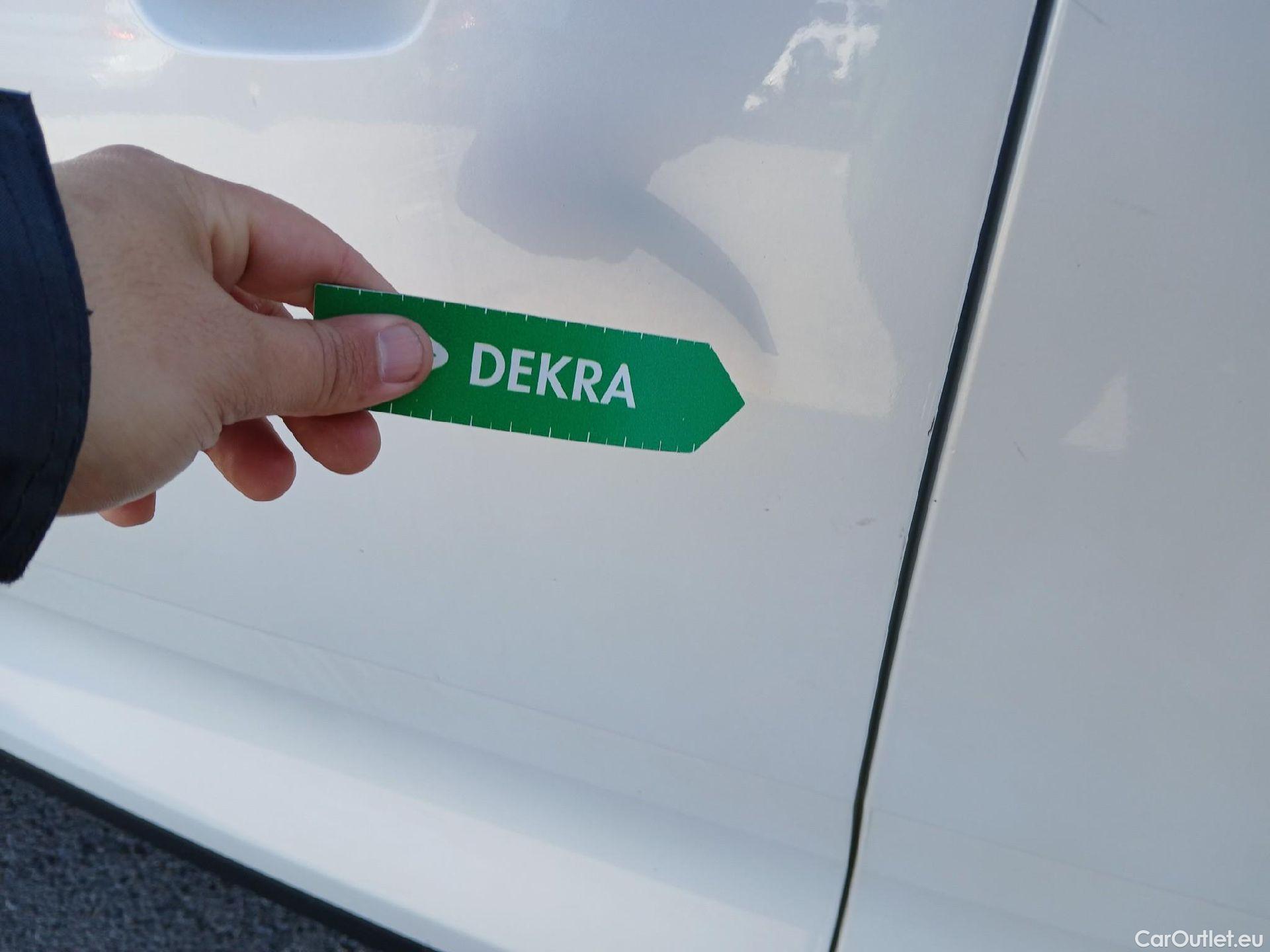  Volvo  XC 40 VOLVO XC40 todoterreno 1.5 T5 Twin Recharge Inscription Ex Auto 260 CV 10 kWh  #25