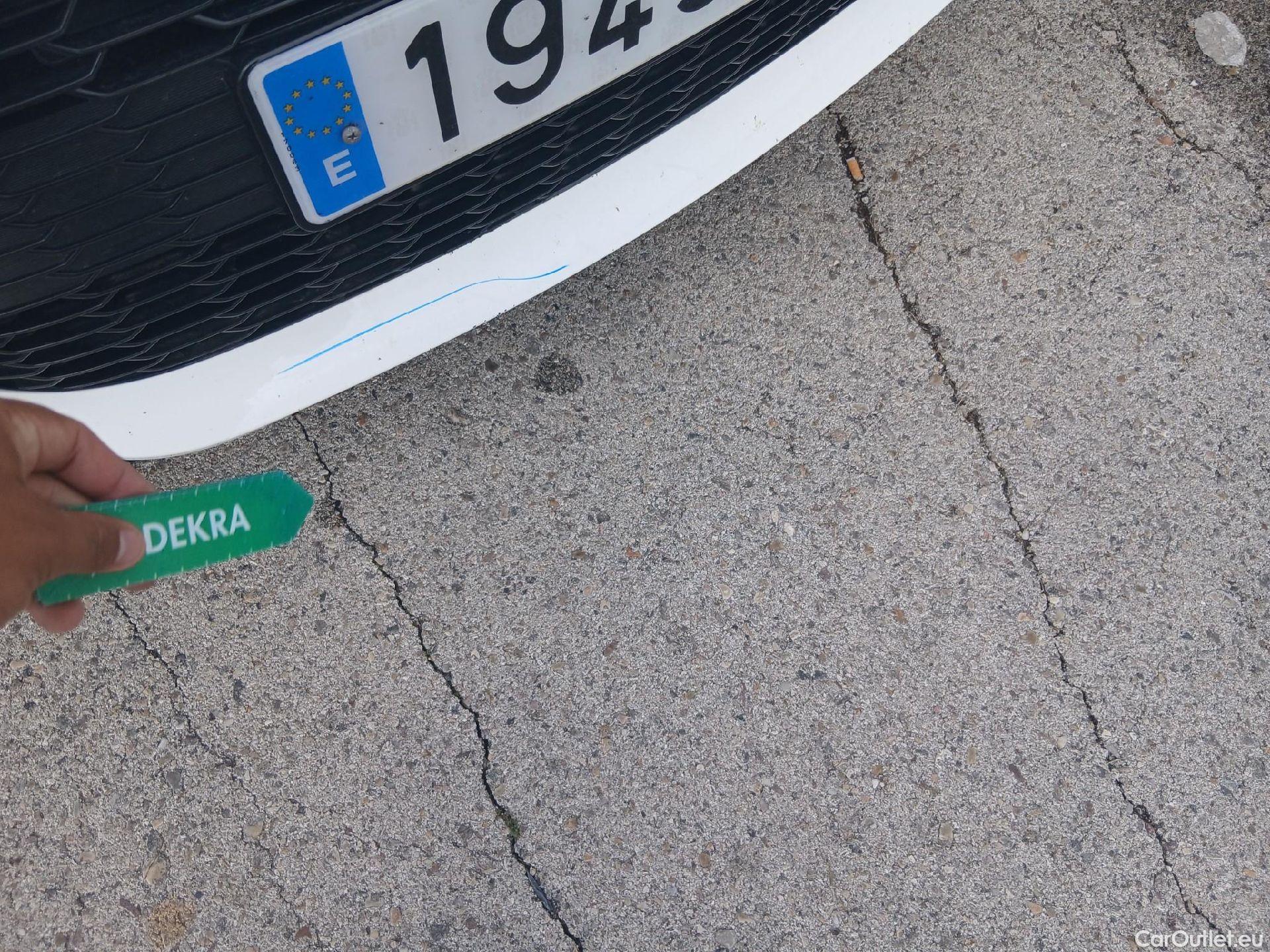  Toyota  Corolla TOYOTA  / 2019 / 5P / familiar 2.0 180H FEEL! E-CVT TOURING SPORT #23