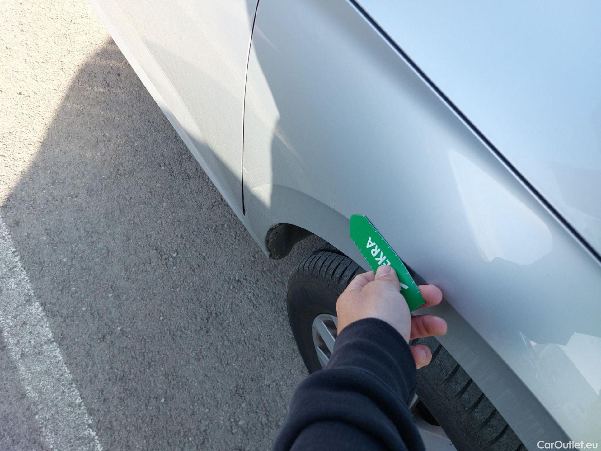  Skoda  KAMIQ SKODA  / 2019 / 5P / todoterreno 1.0 TSI 81kW (110CV) Emotion #27