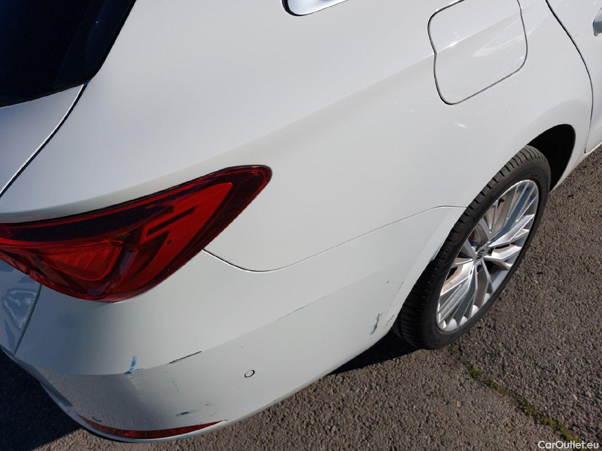  Seat  Leon SEAT Nuevo León / 2020 / 5P / familiar SP 1.4 e-Hybrid DSG S&S Xcellence Go L #23