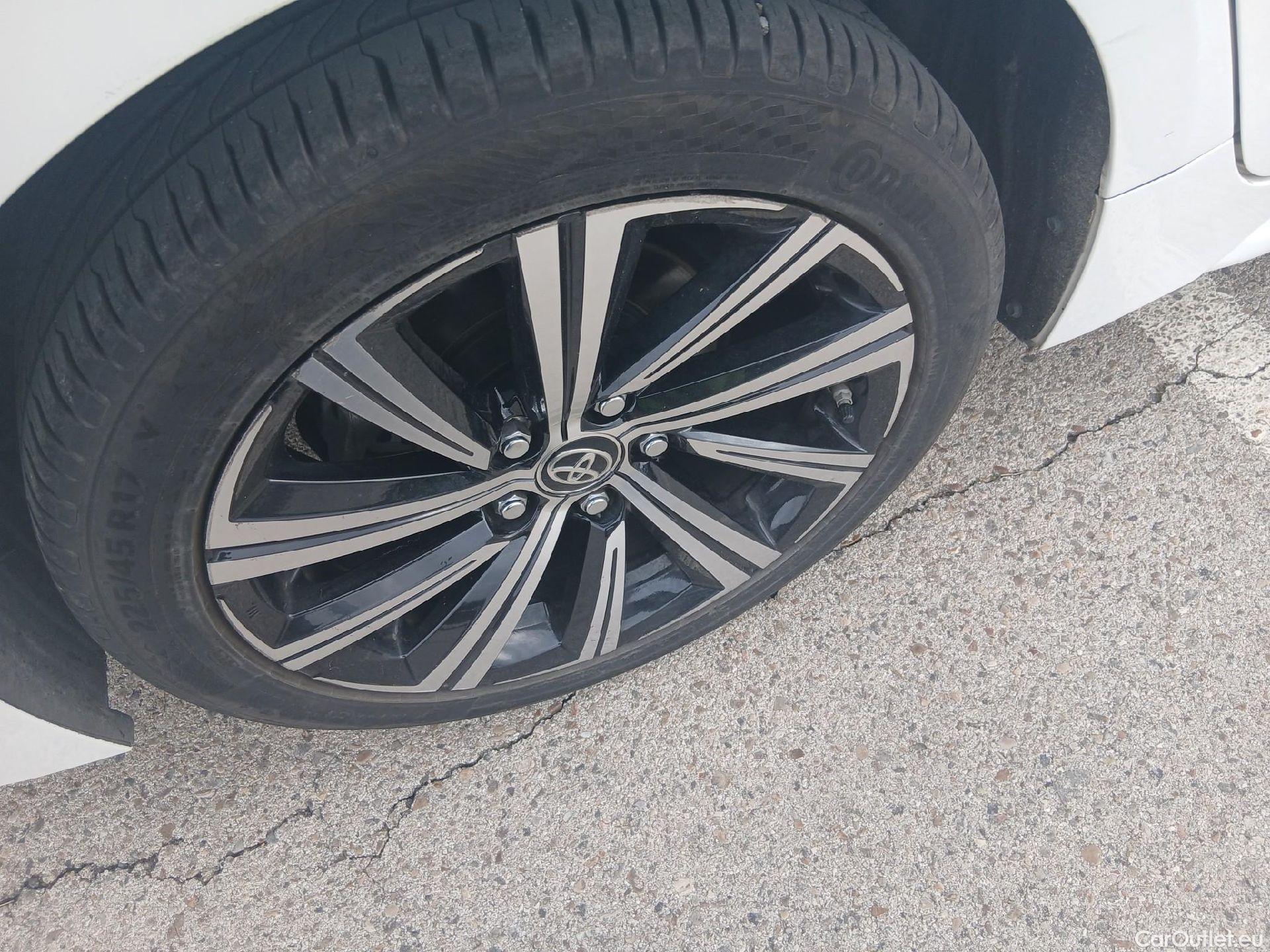  Toyota  Corolla TOYOTA  / 2019 / 5P / familiar 2.0 180H FEEL! E-CVT TOURING SPORT #48