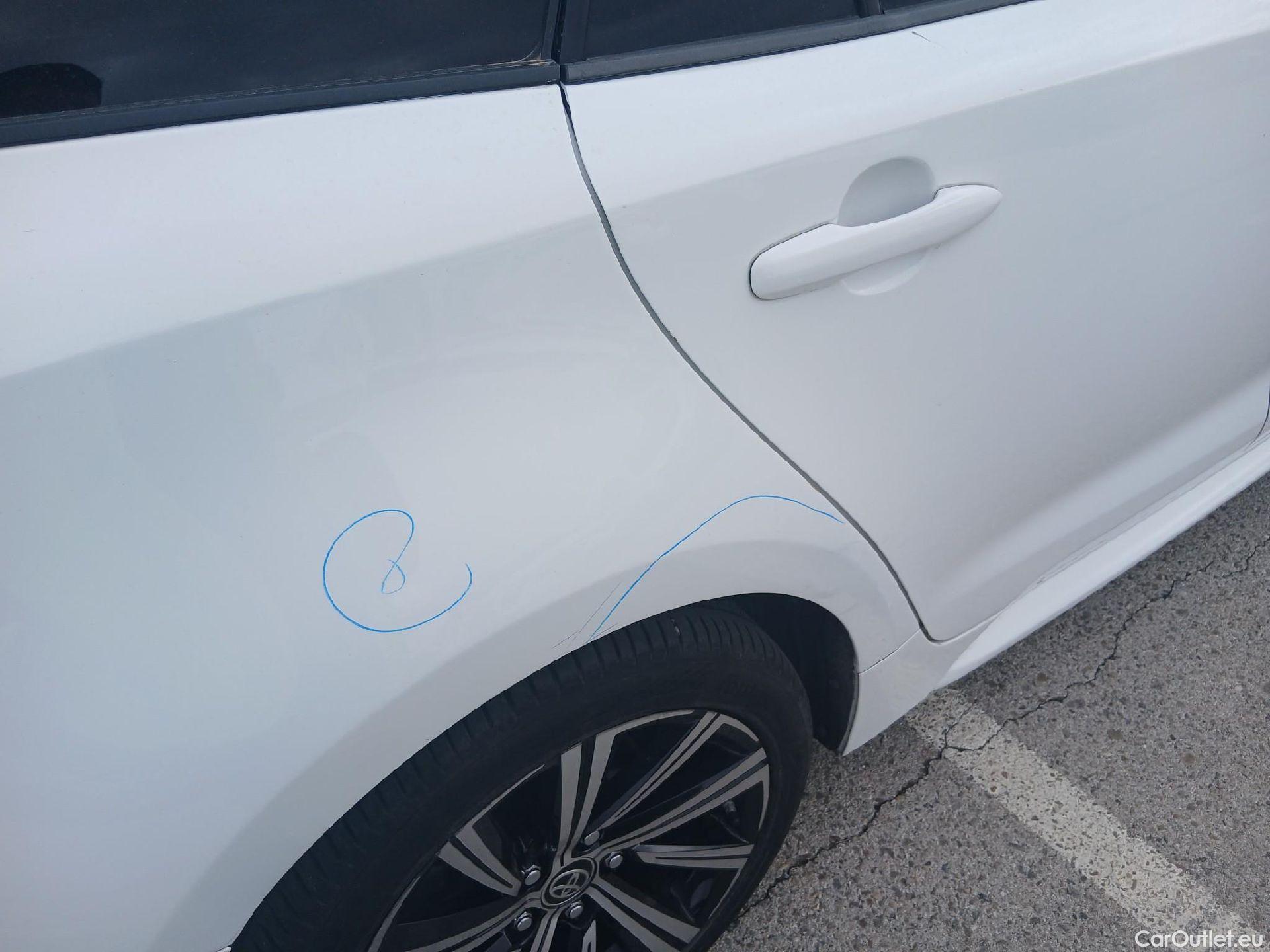  Toyota  Corolla TOYOTA  / 2019 / 5P / familiar 2.0 180H FEEL! E-CVT TOURING SPORT #46