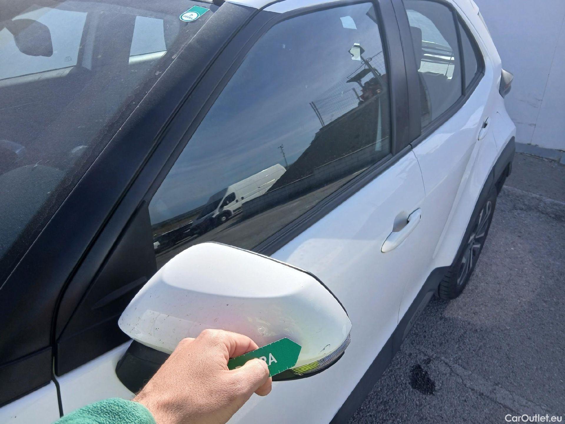  Toyota  Yaris Cross TOYOTA  / 2021 / 5P / todoterreno 1.5 120H Active Tech #4