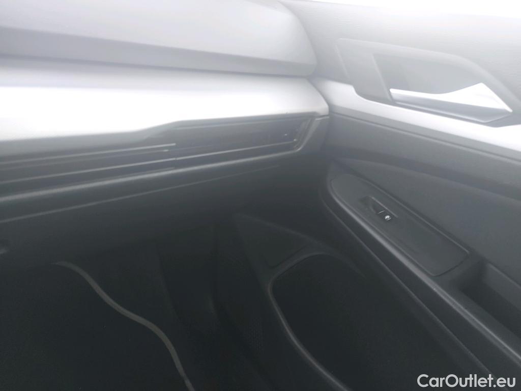  Volkswagen  Golf  VOLKSWAGEN / 2020 / 5P / berlina con portón 2.0 TDI 85kW (115CV) #3