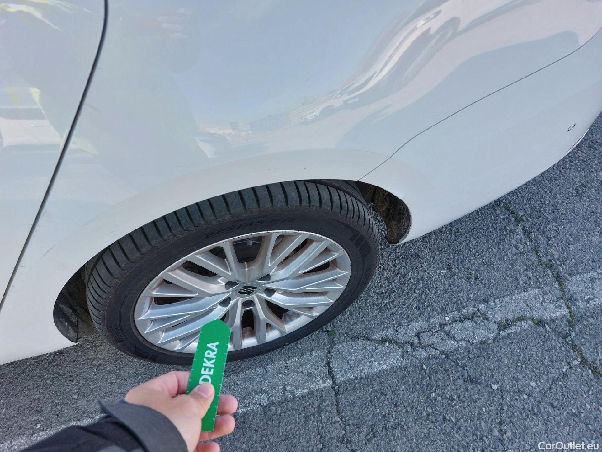  Seat  Leon SEAT Nuevo León / 2020 / 5P / familiar SP 1.4 e-Hybrid DSG S&S Xcellence Go L #13