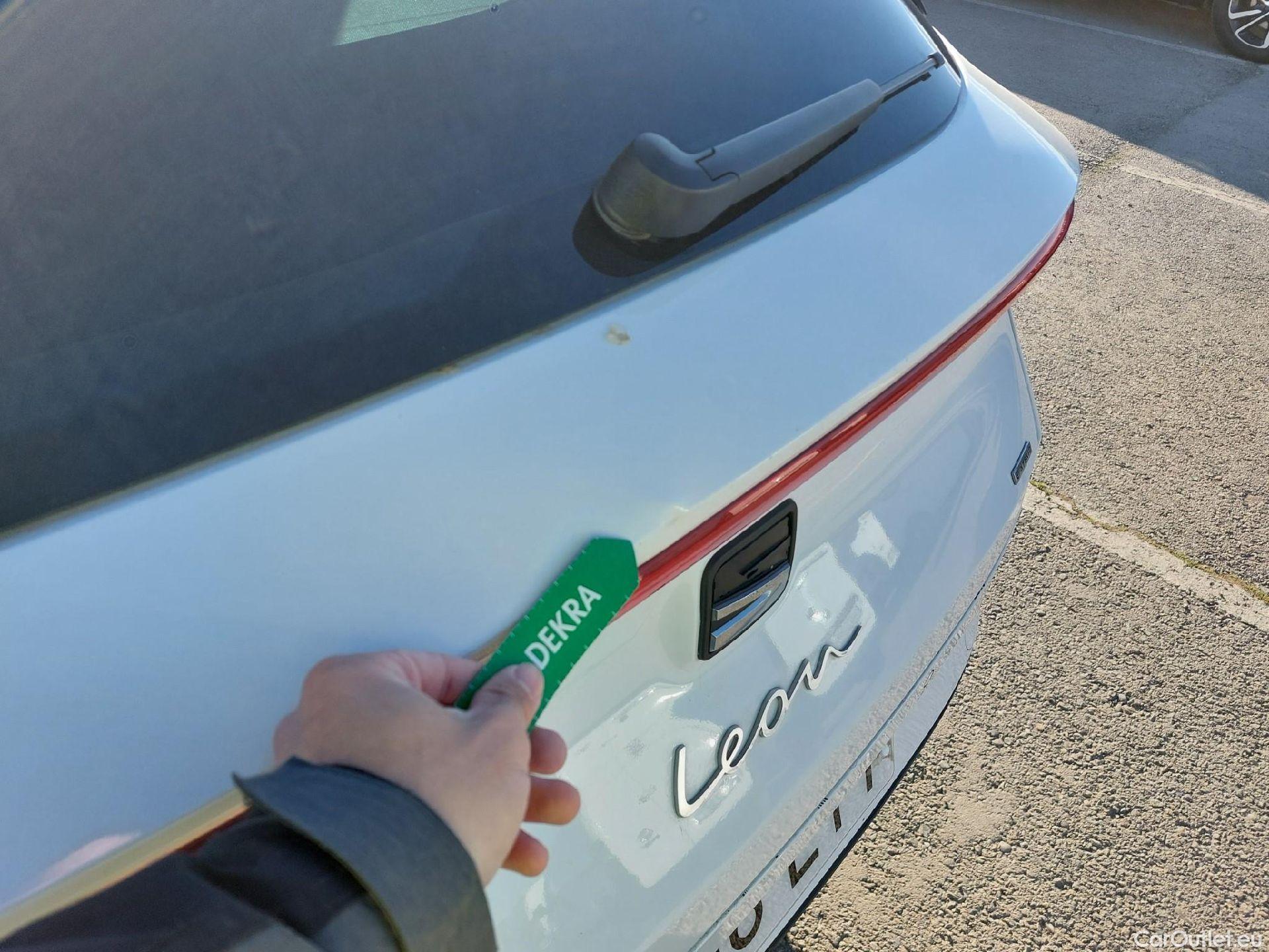  Seat  Leon SEAT Nuevo León / 2020 / 5P / familiar SP 1.4 e-Hybrid DSG S&S Xcellence Go L #17