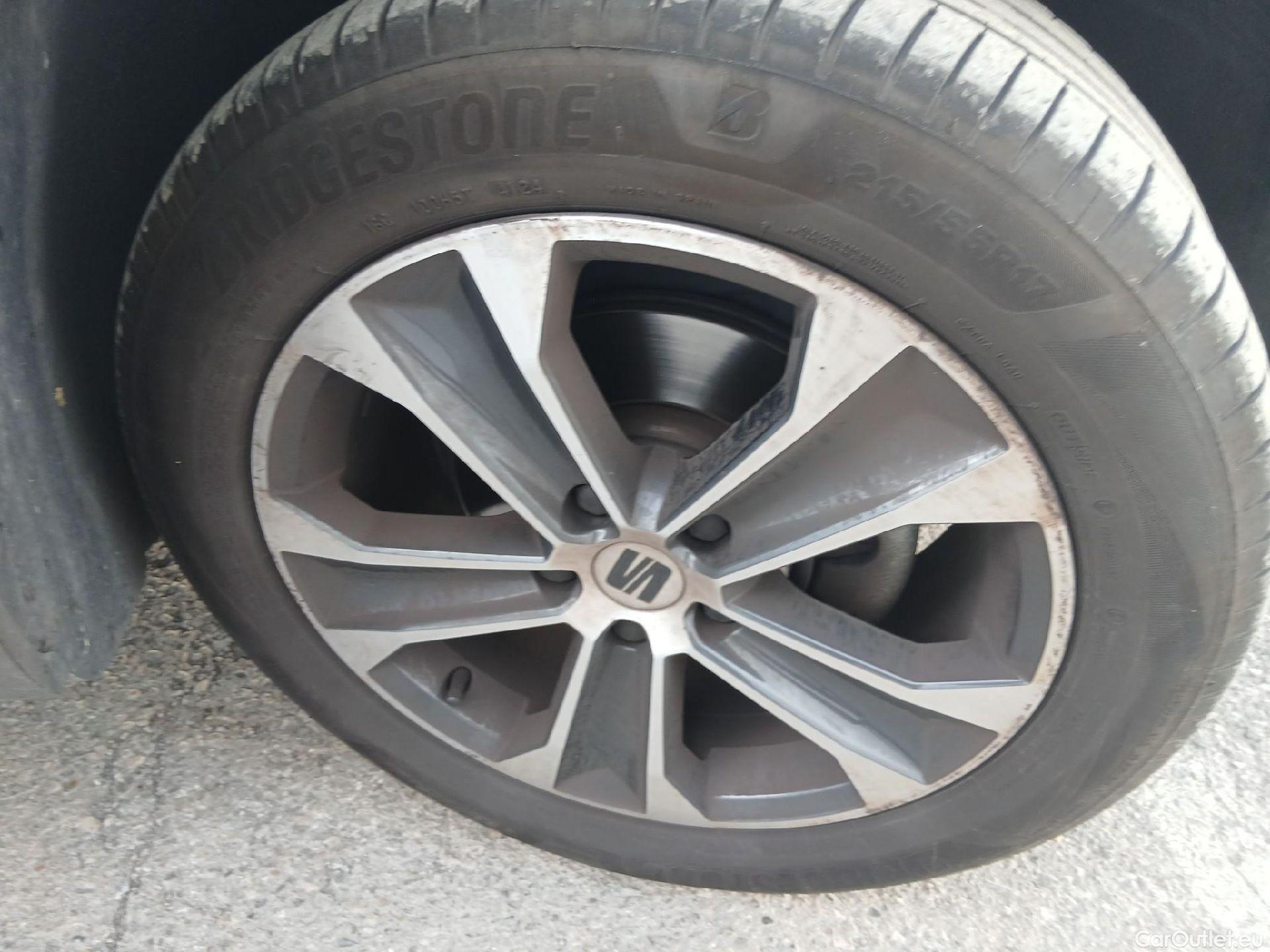  Seat  ATECA SEAT  / 2016 / 5P / todoterreno 1.5 TSI 110kW DSG S&S Style XL(SP) #21