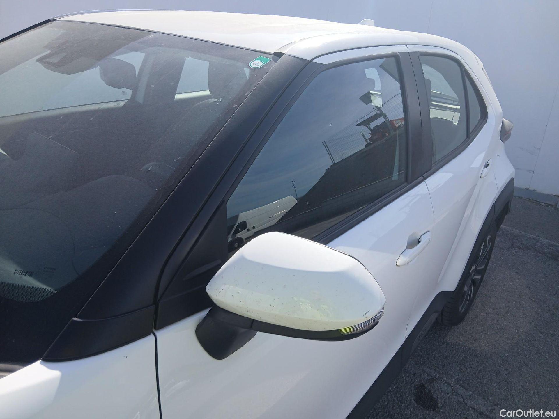  Toyota  Yaris Cross TOYOTA  / 2021 / 5P / todoterreno 1.5 120H Active Tech #3