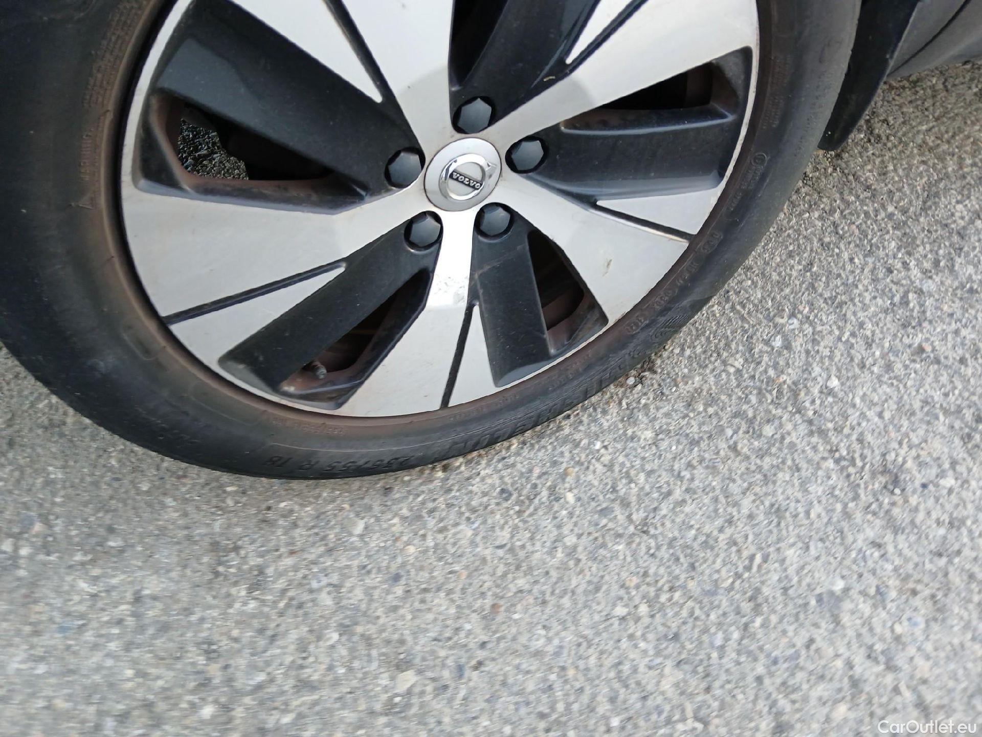  Volvo  XC 40 VOLVO XC40 todoterreno 1.5 T5 Twin Recharge Inscription Ex Auto 260 CV 10 kWh  #34